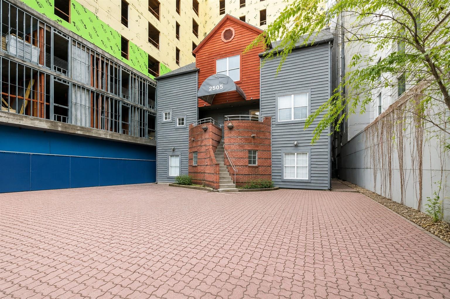 MLS #1093809 image #0