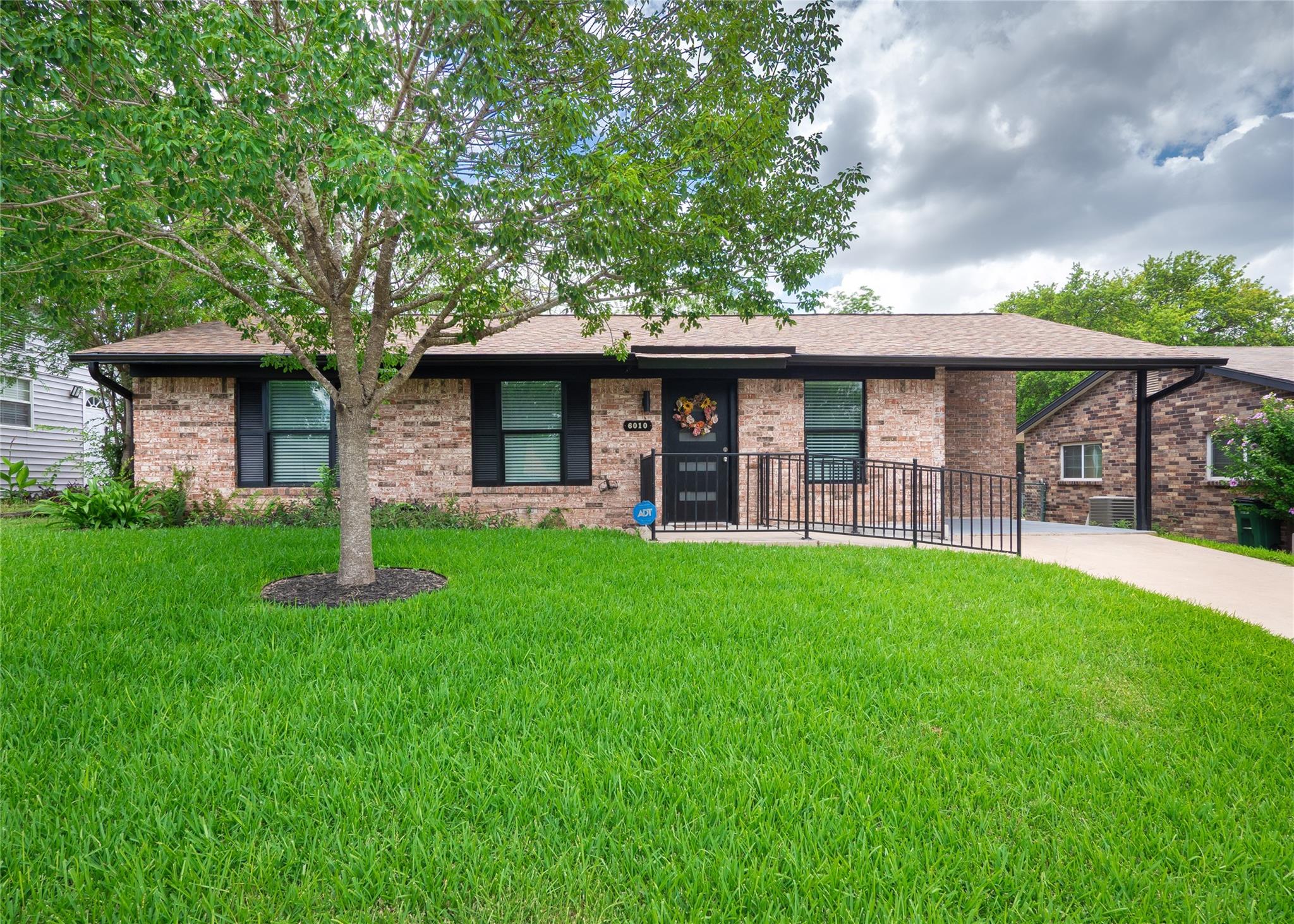 MLS #1574991 image #0