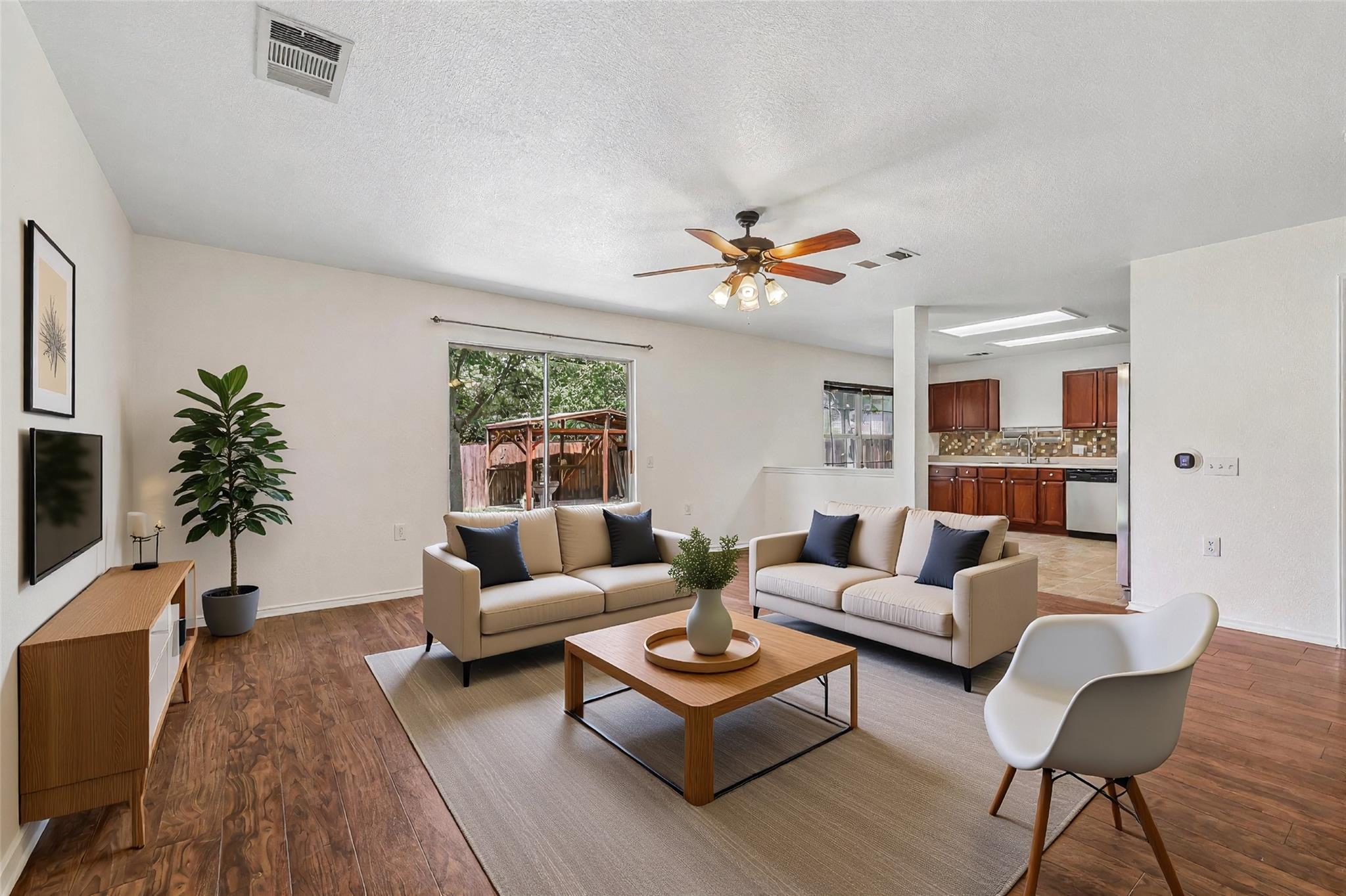 MLS #2083629 image #0