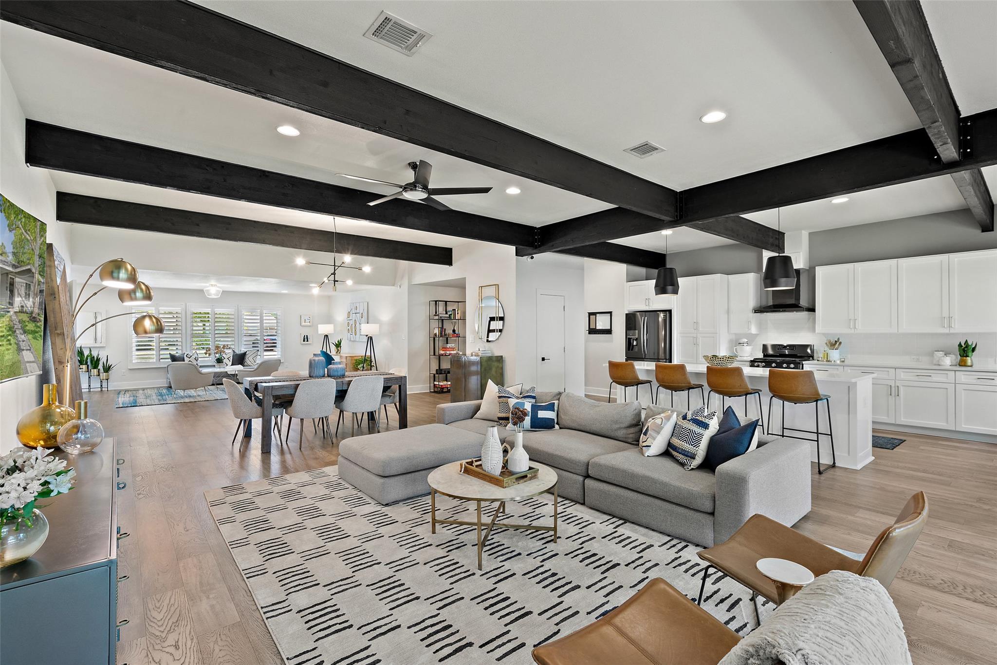 MLS #2404451 image #0