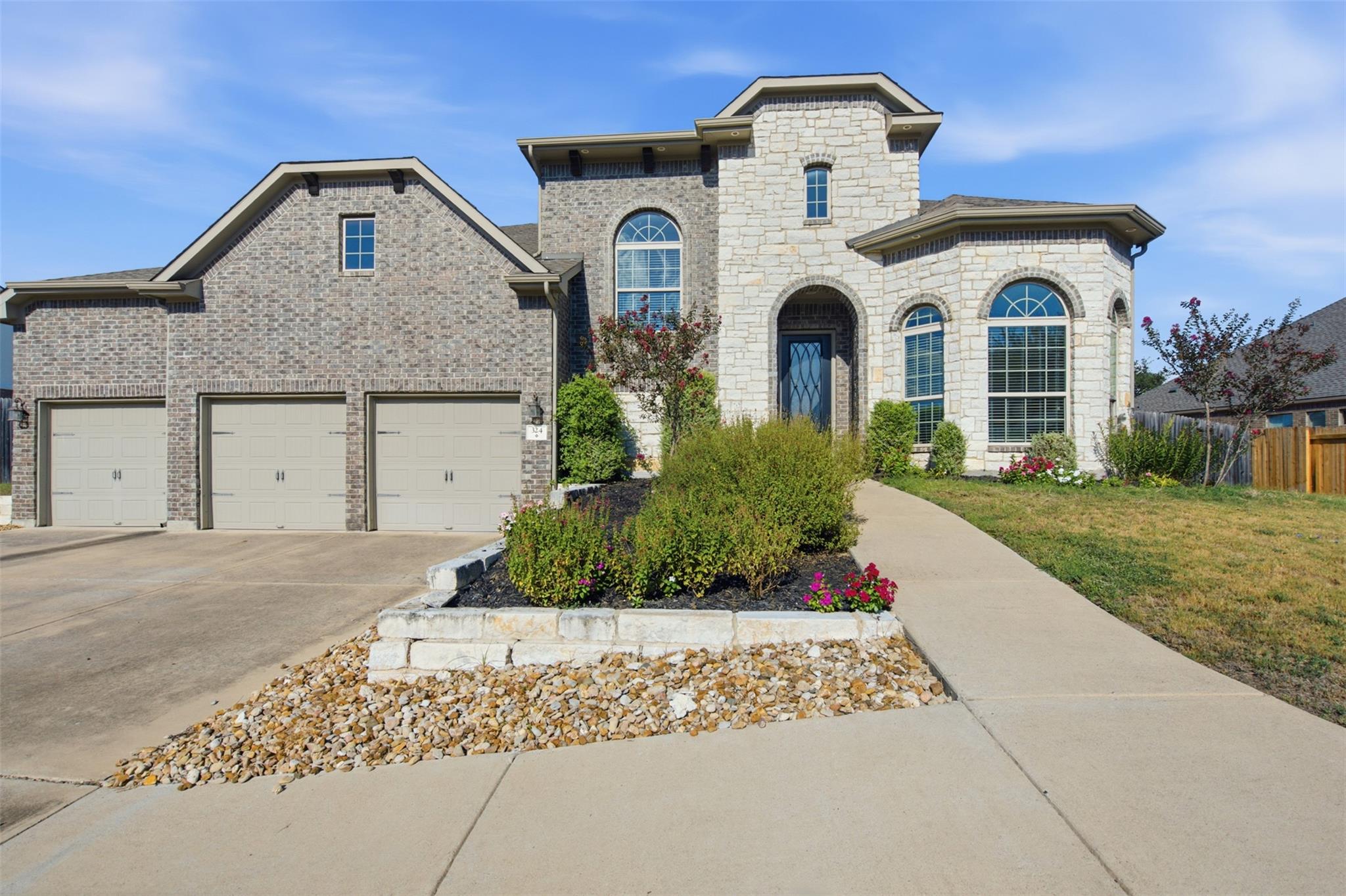 MLS #2914230 image #0