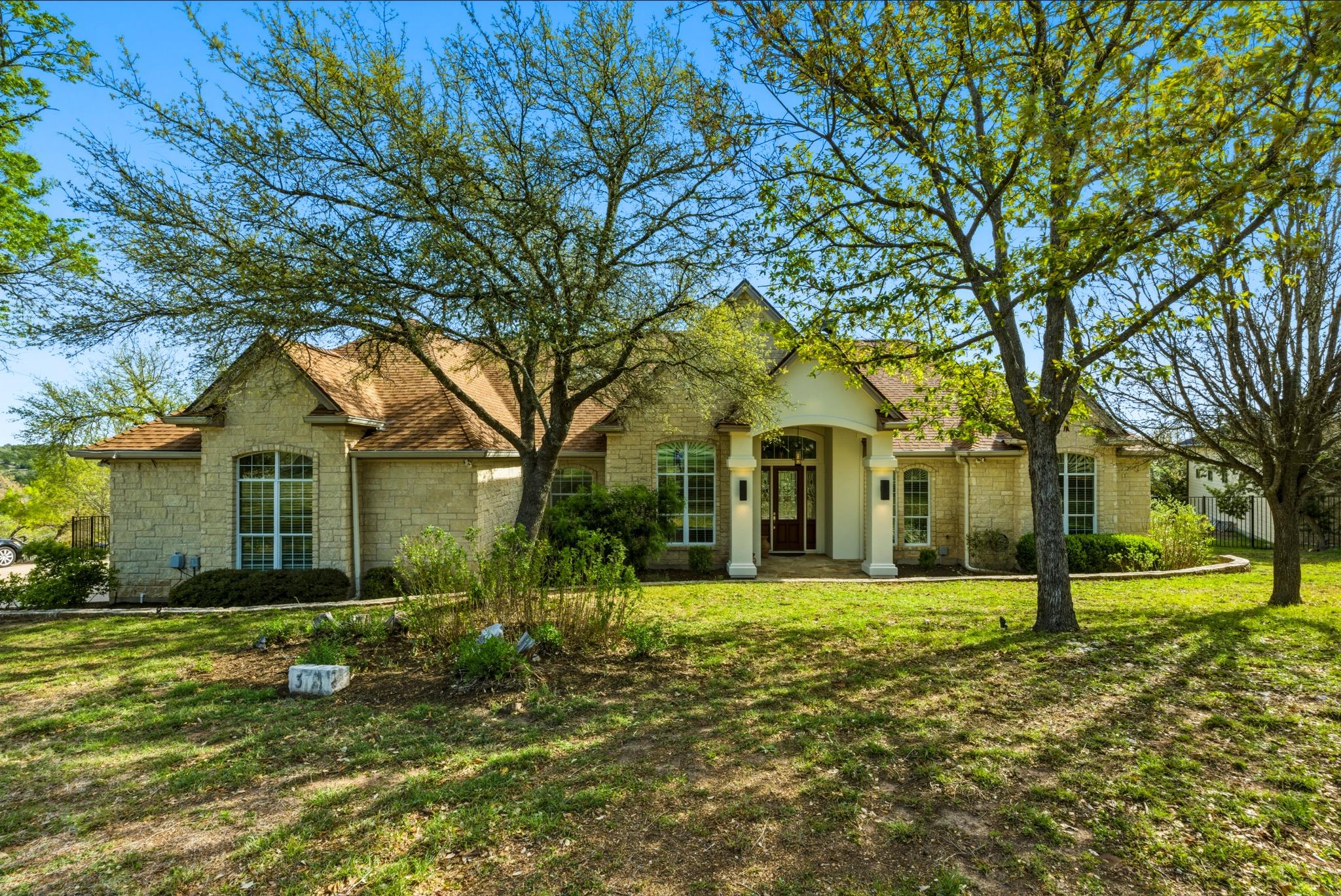 MLS #3915872 image #0