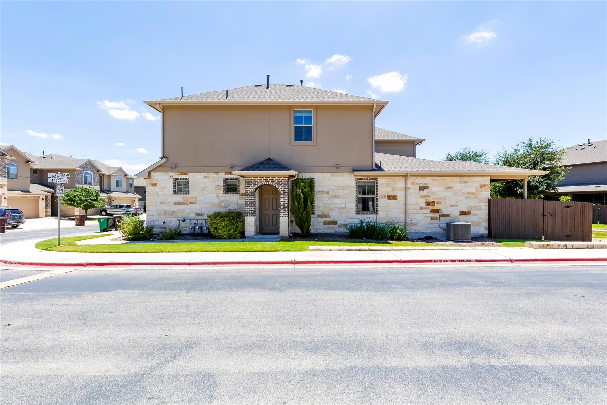 MLS #8941605 image #0