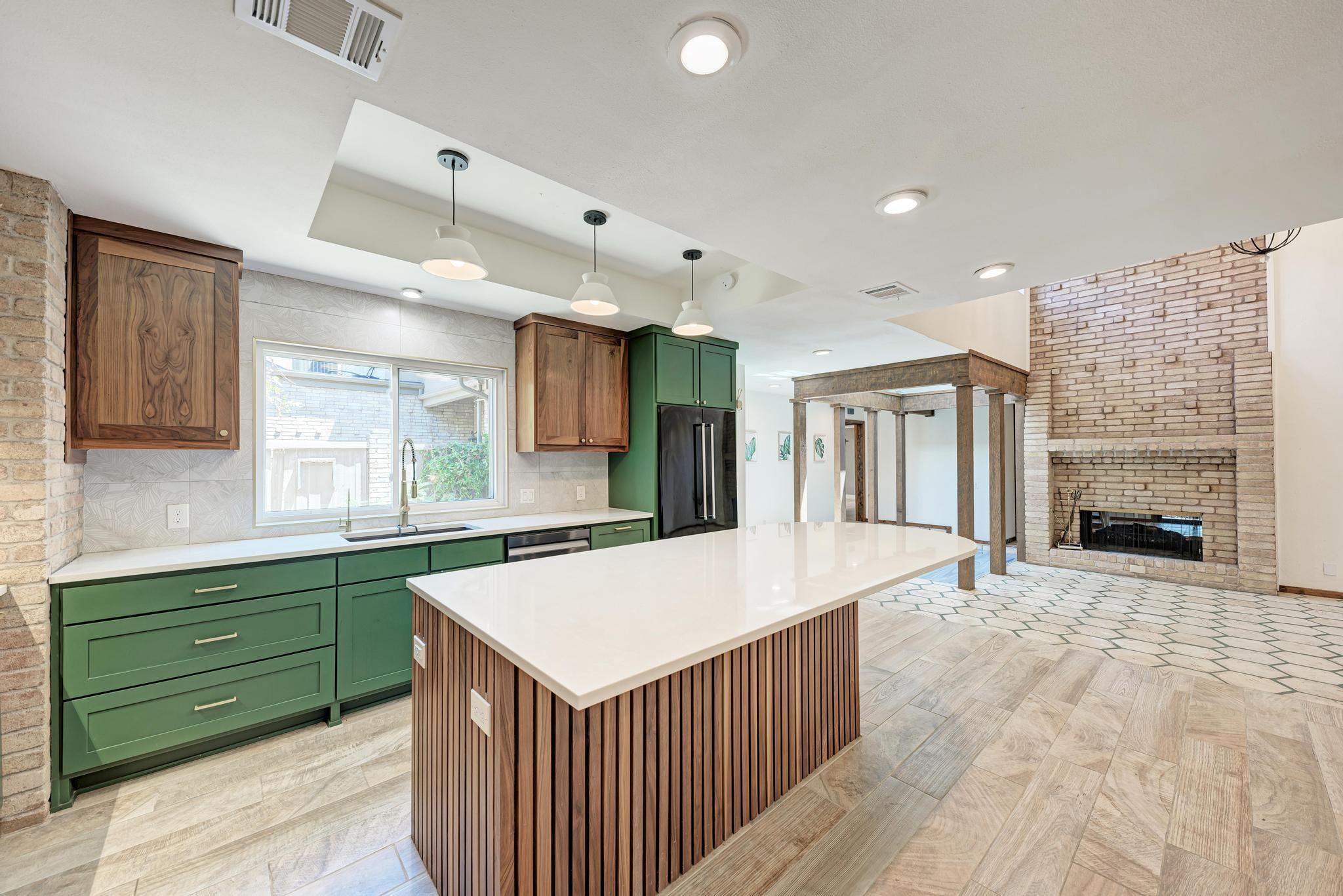 MLS #9719813 image #0