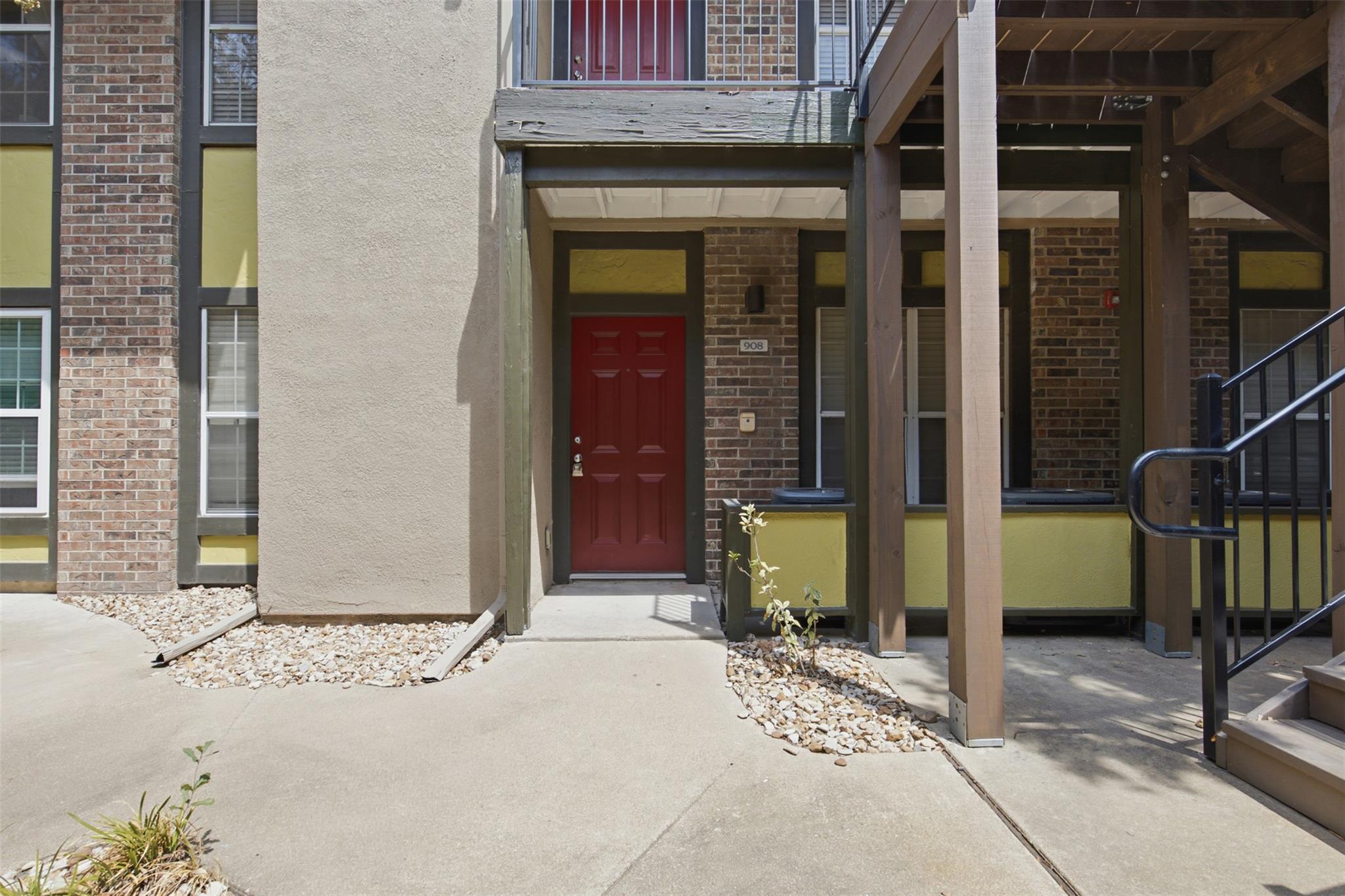 MLS #9927748 image #0