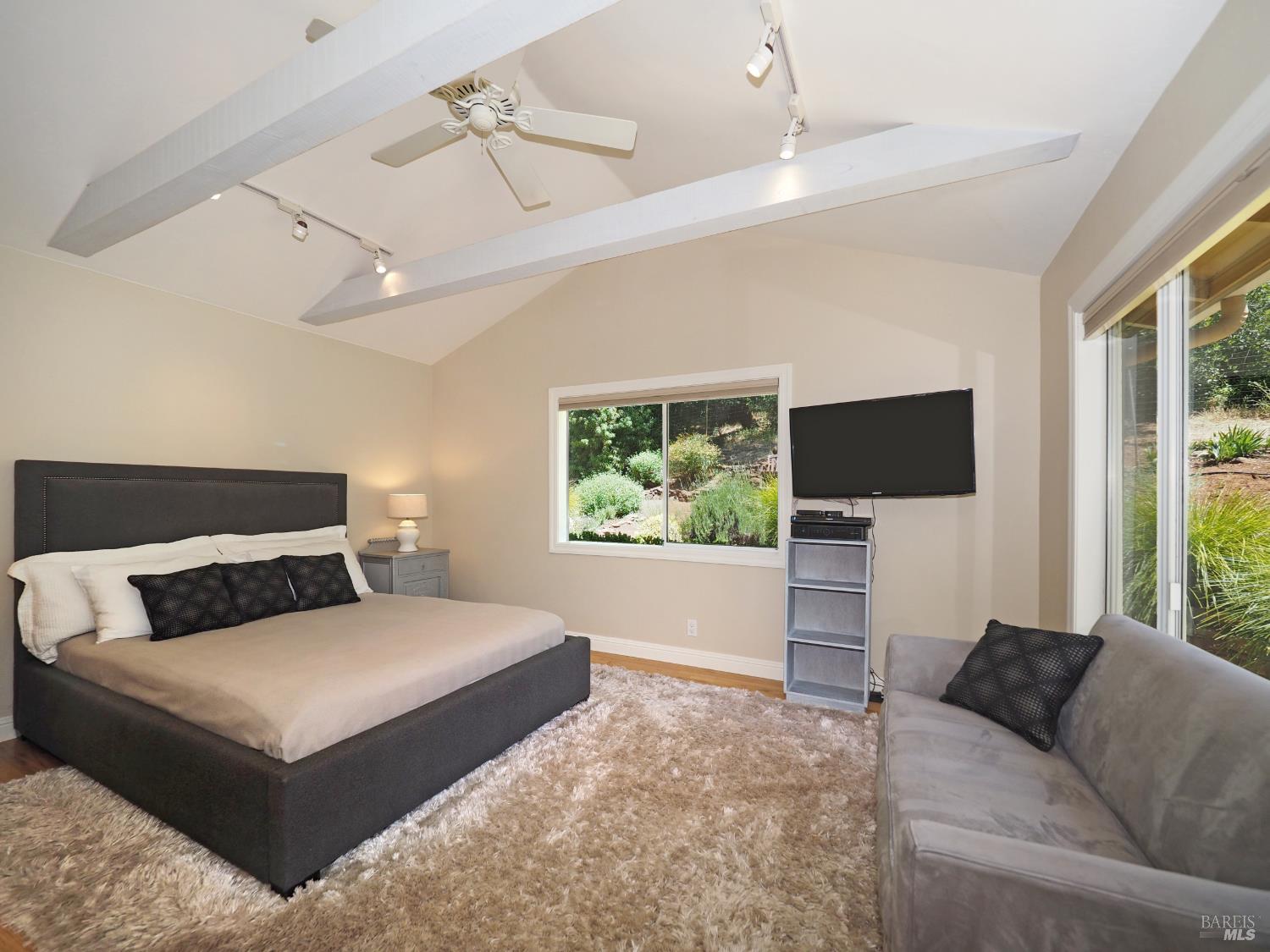 MLS #326043225 image #27