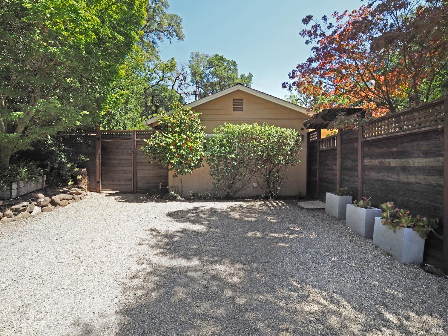 MLS #326043225 image #9