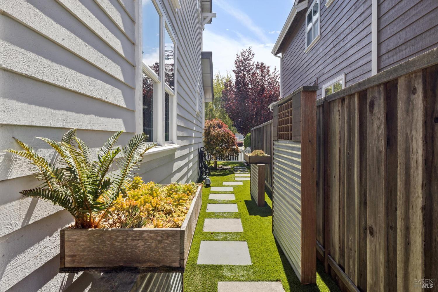 MLS #326075466 image #39