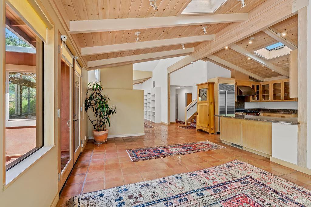 MLS #326083005 image #18