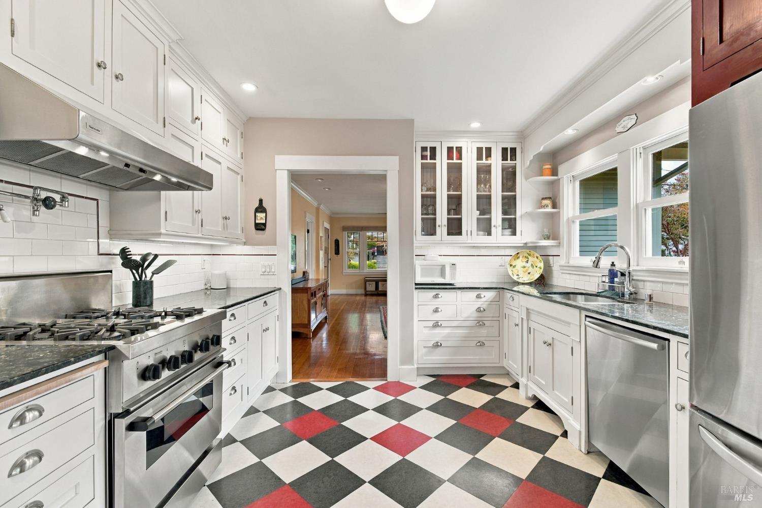 MLS #326088405 image #2