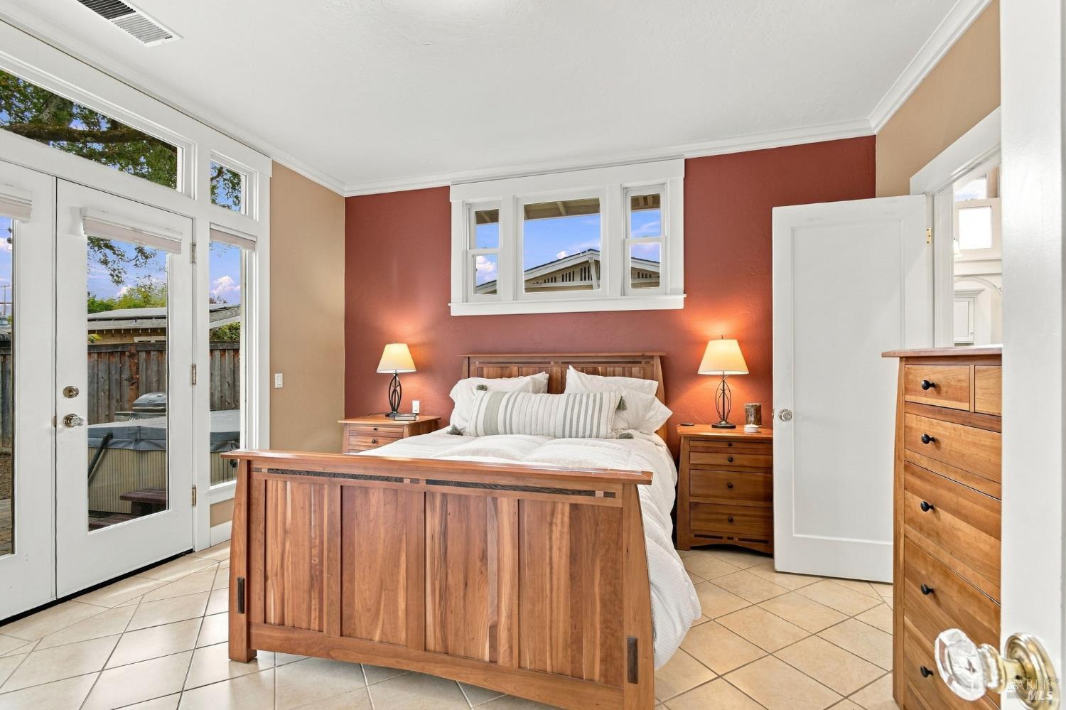 MLS #326088405 image #4