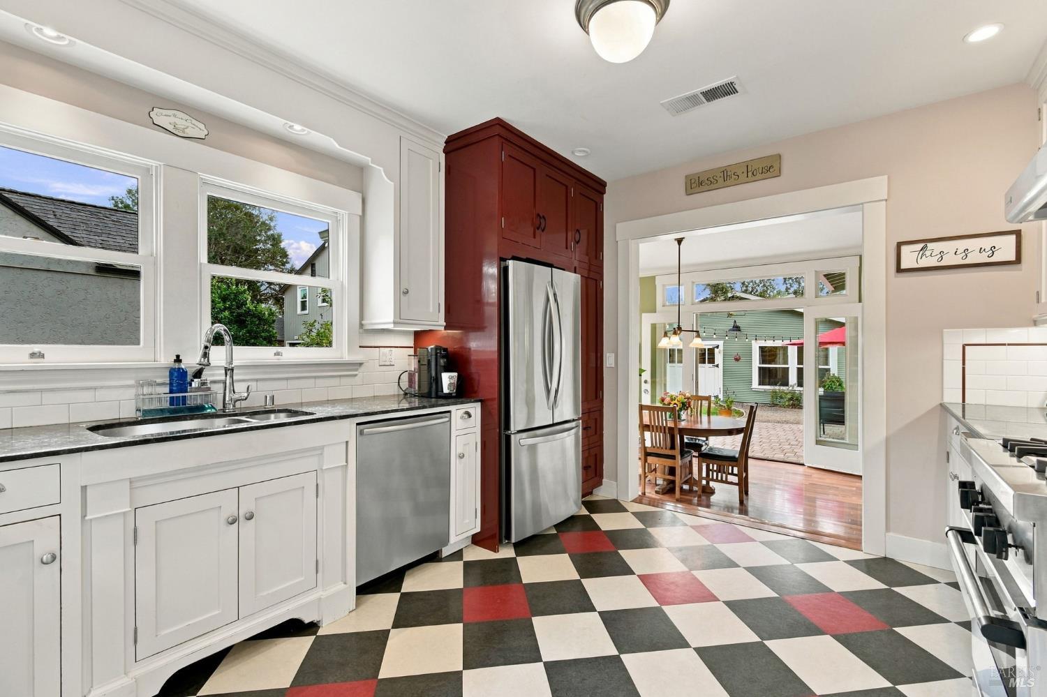 MLS #326088405 image #9