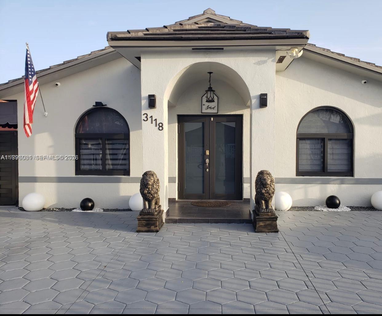 MLS #A11896031 image #0