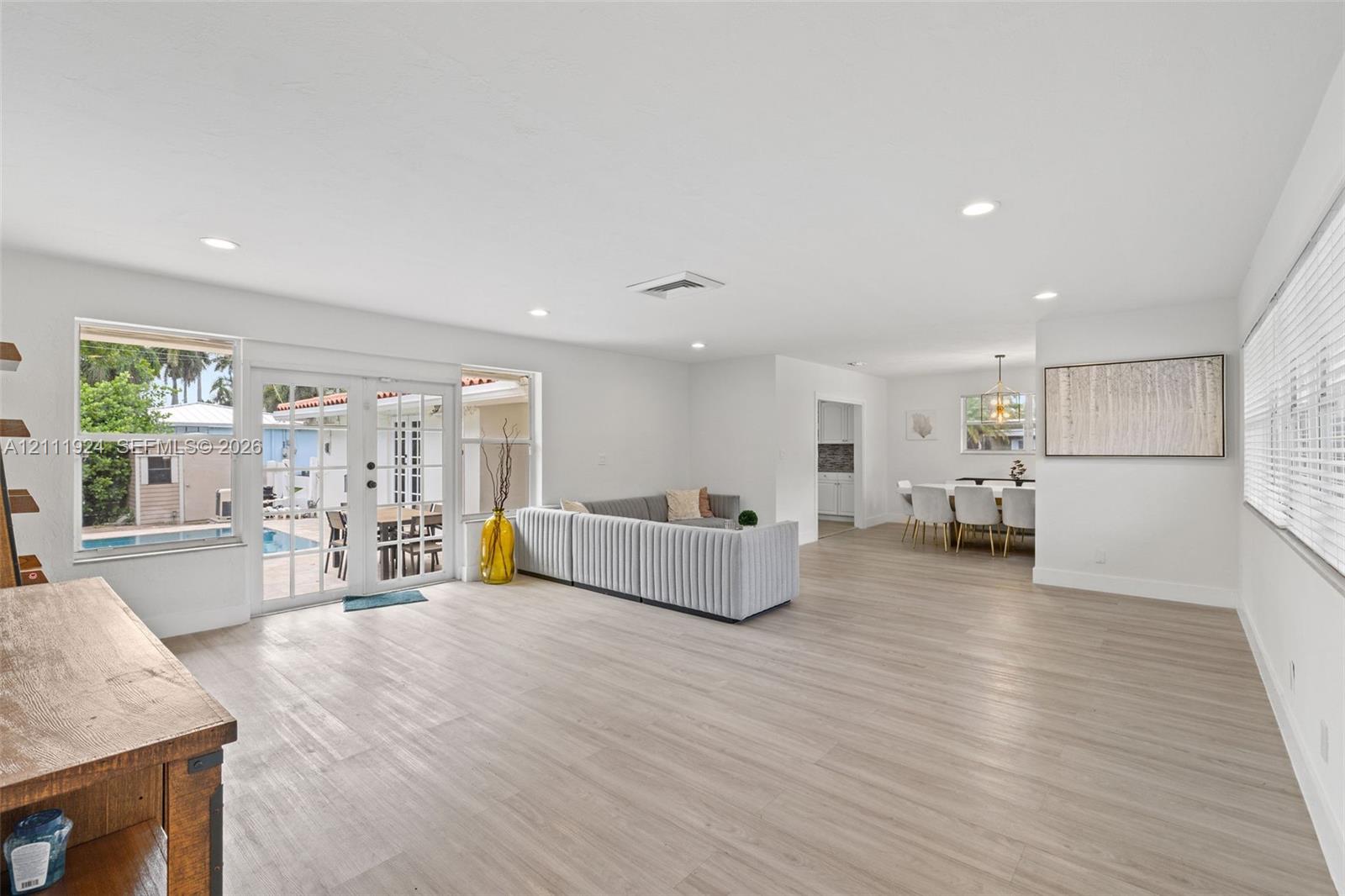 MLS #A12111924 image #0