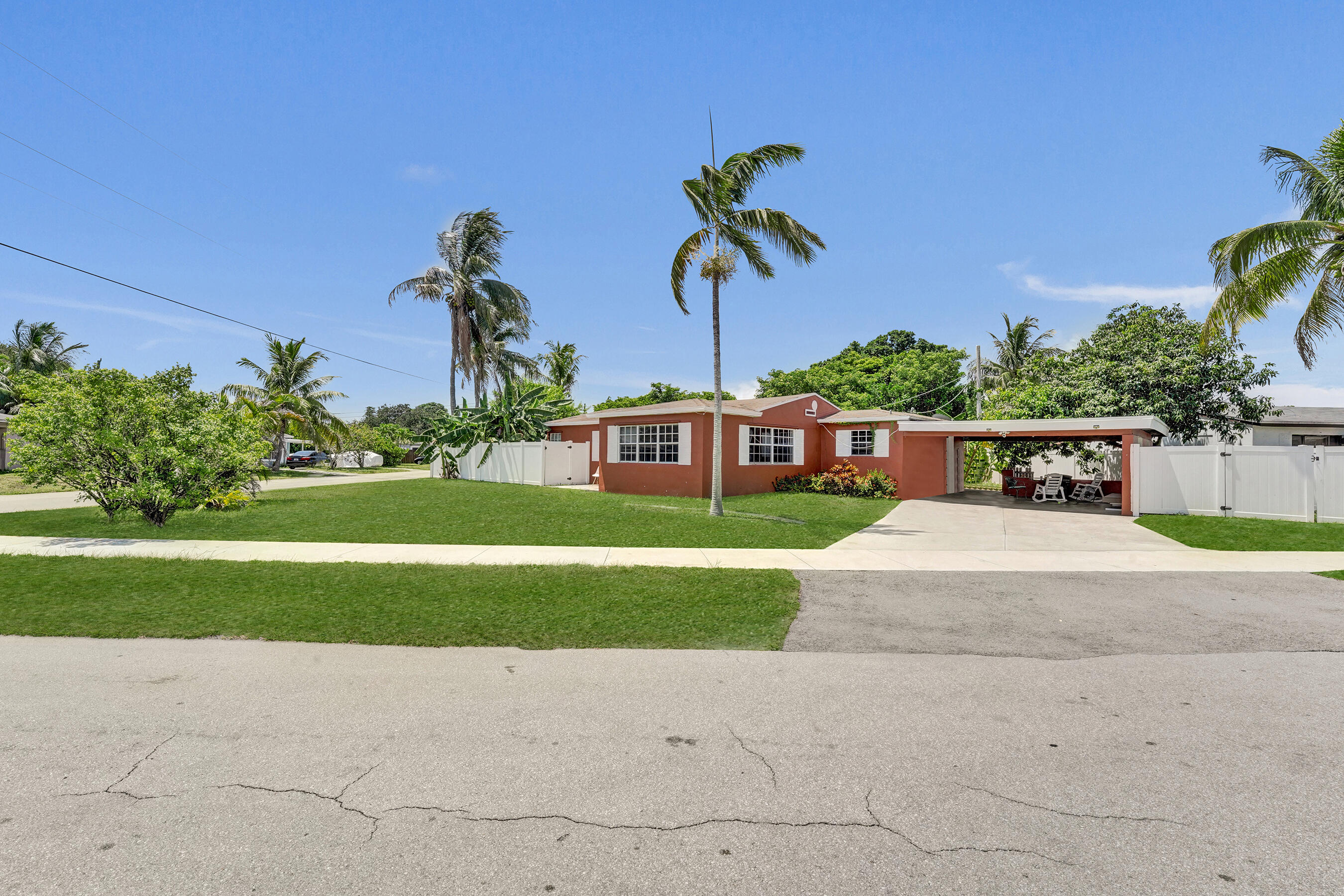 MLS #B26060013 image #0