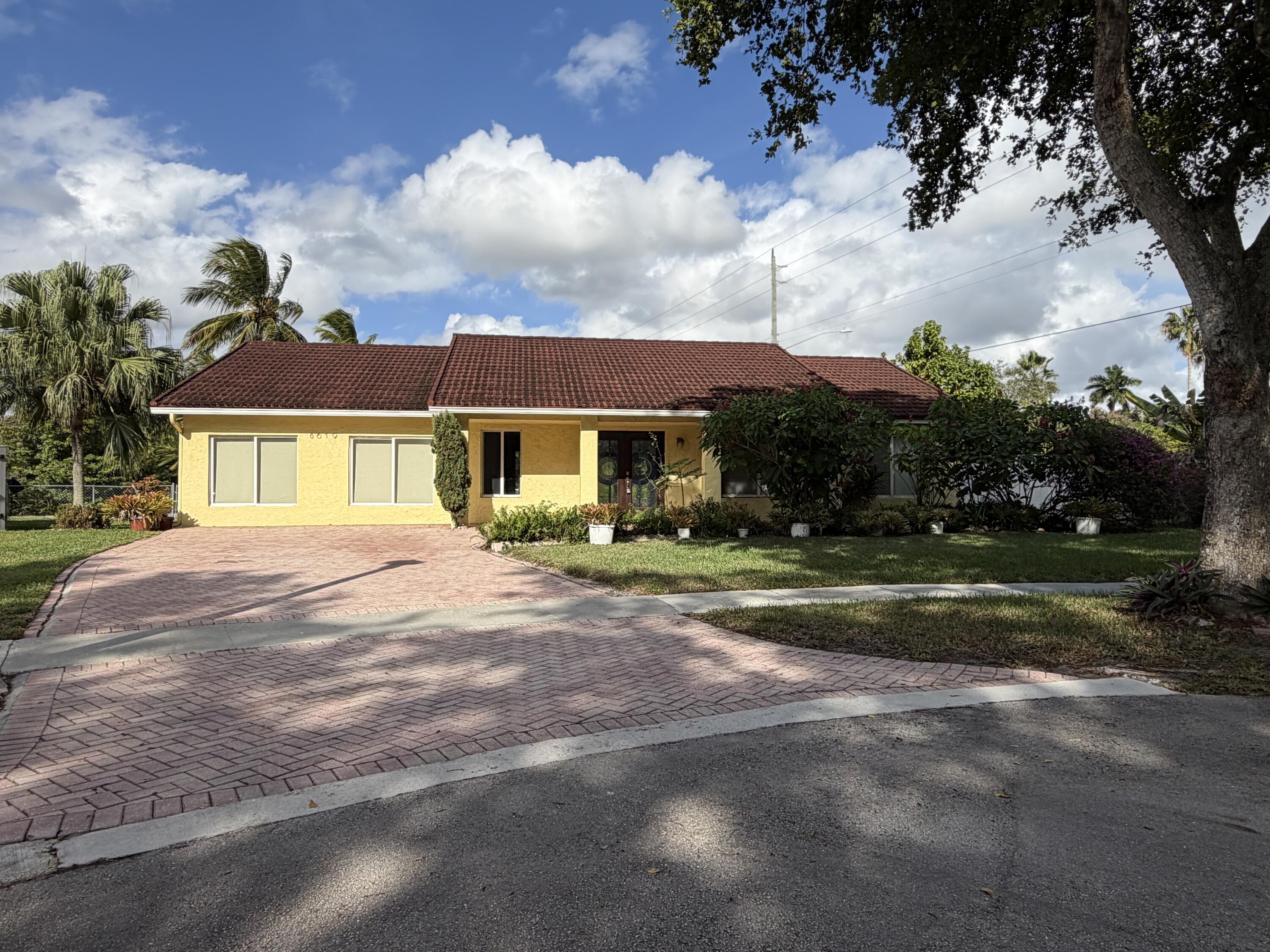 MLS #B26060730 image #0