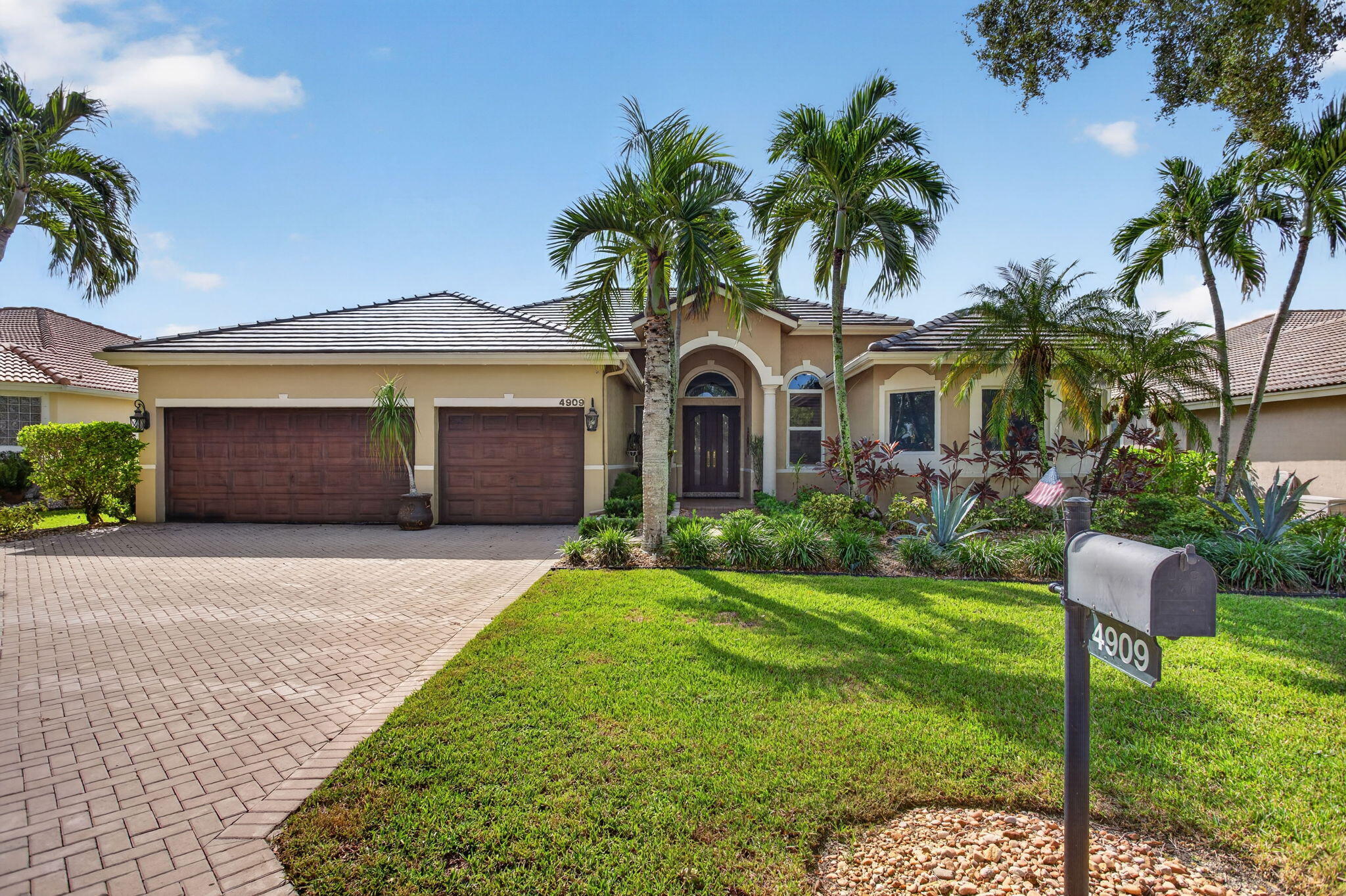 MLS #B26067898 image #0