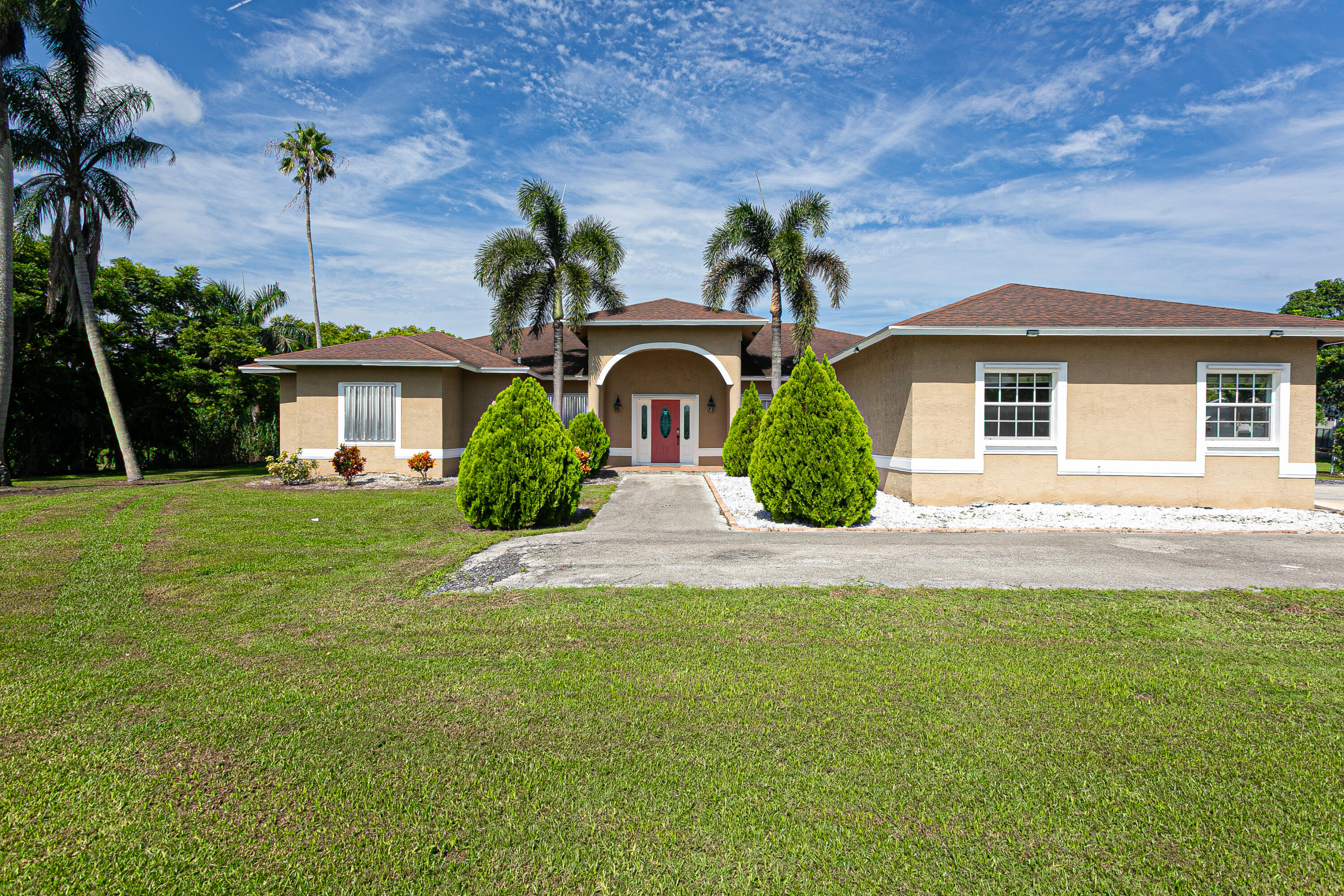 MLS #B26068317 image #0