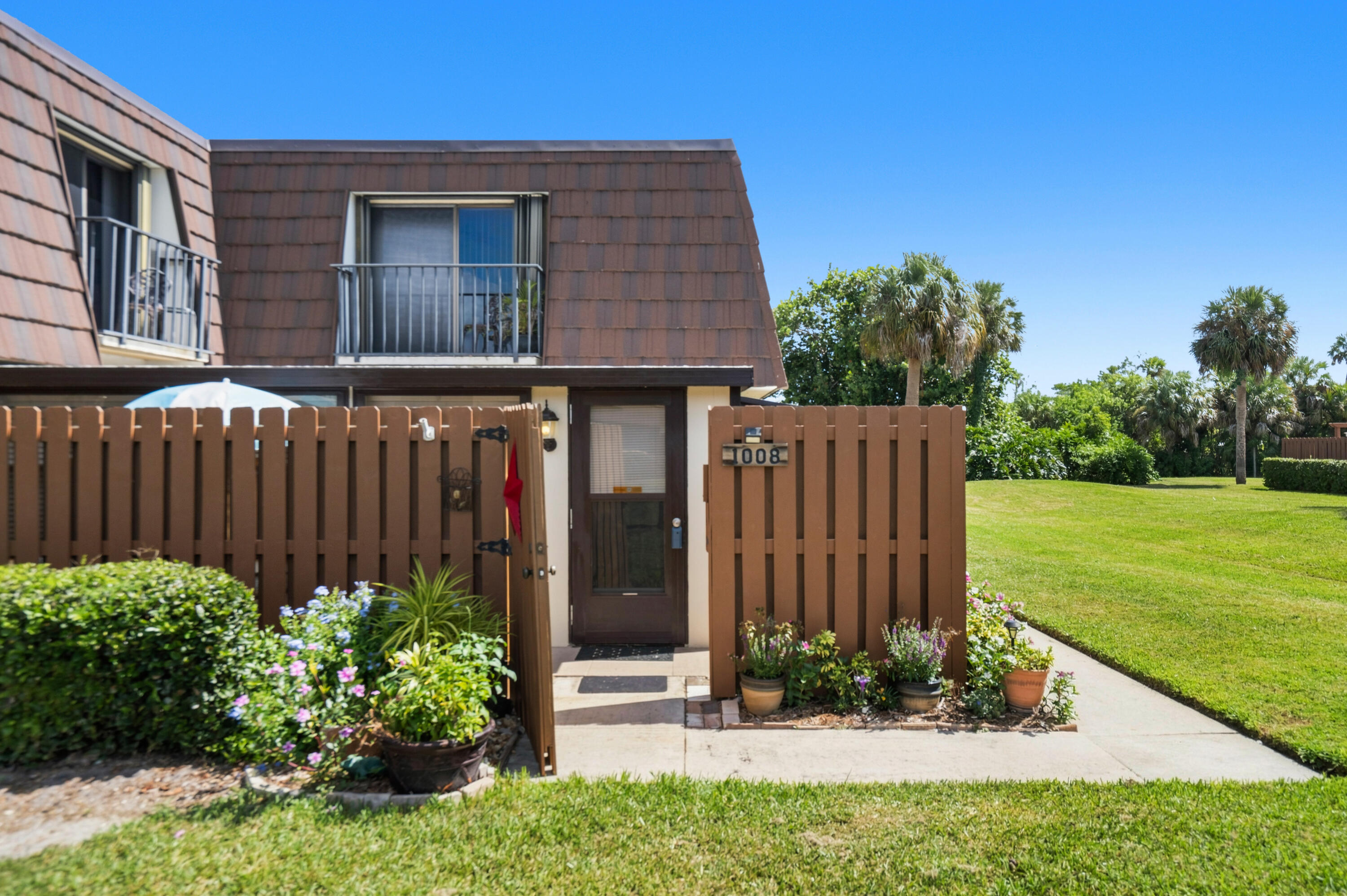 MLS #B26070575 image #0