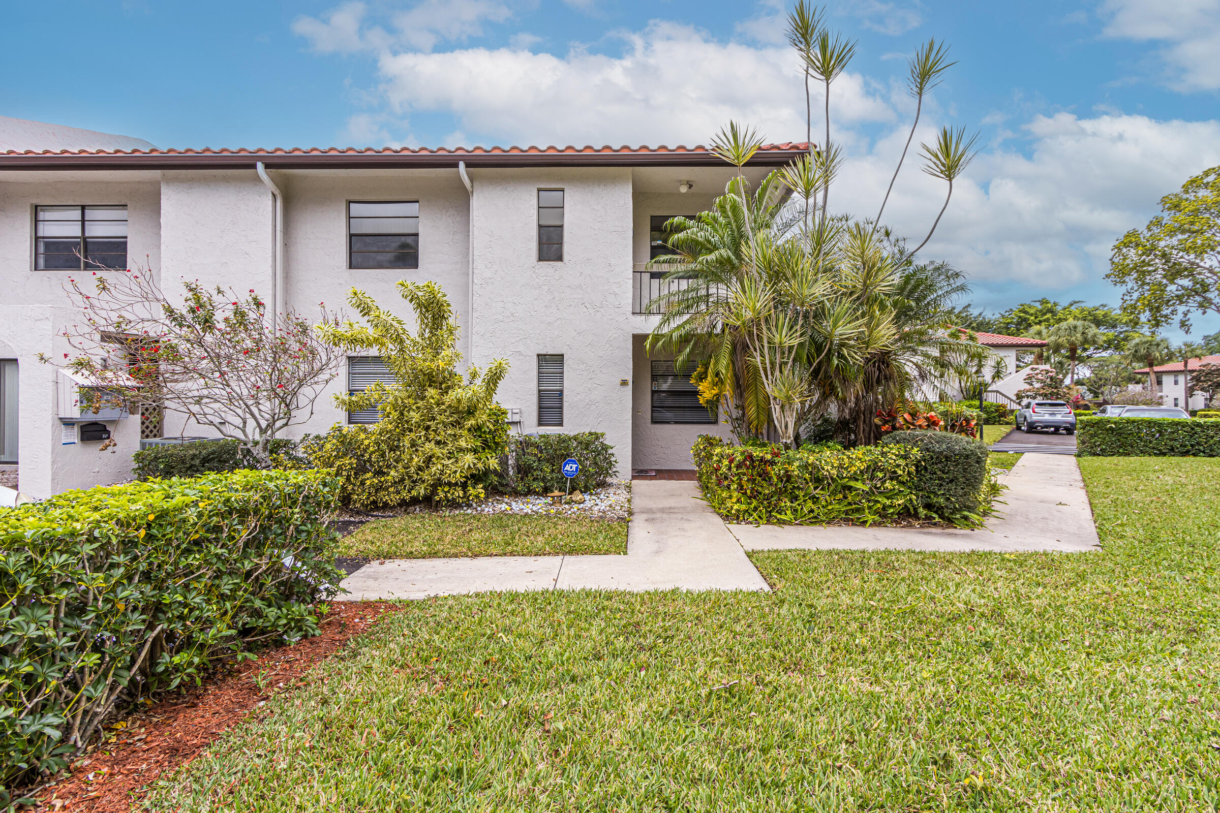 MLS #B26072569 image #0