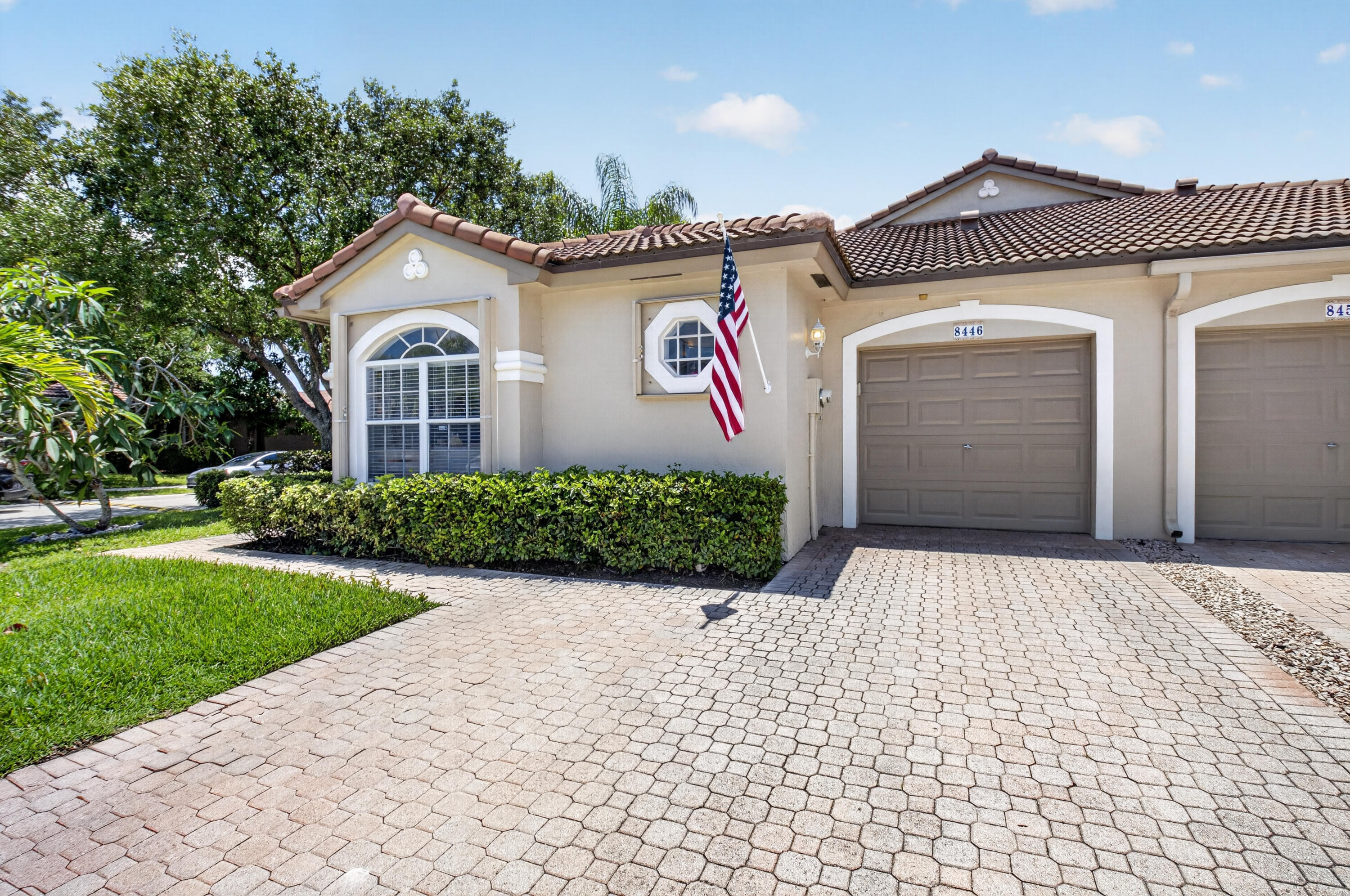 MLS #B26078178 image #0