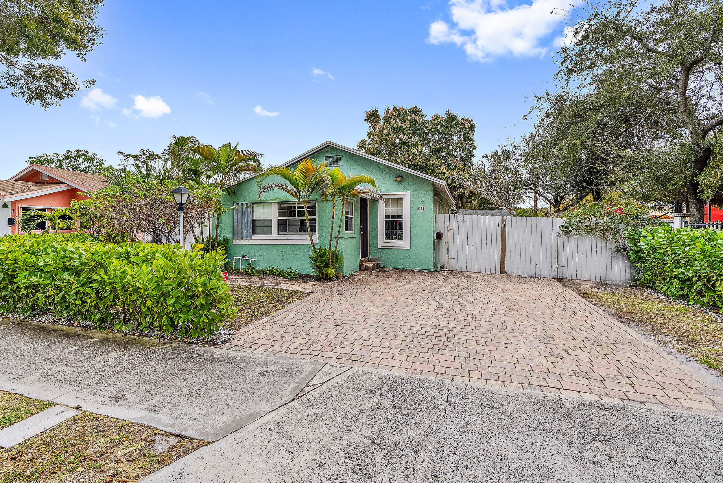 MLS #B26079700 image #0