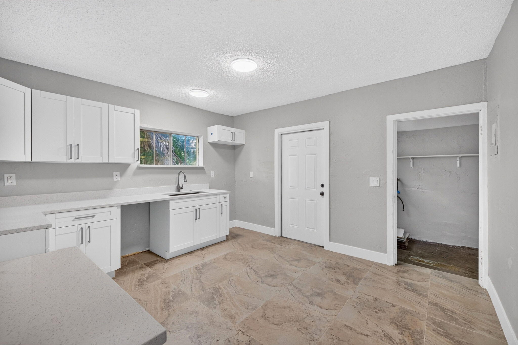 MLS #B26080395 image #0