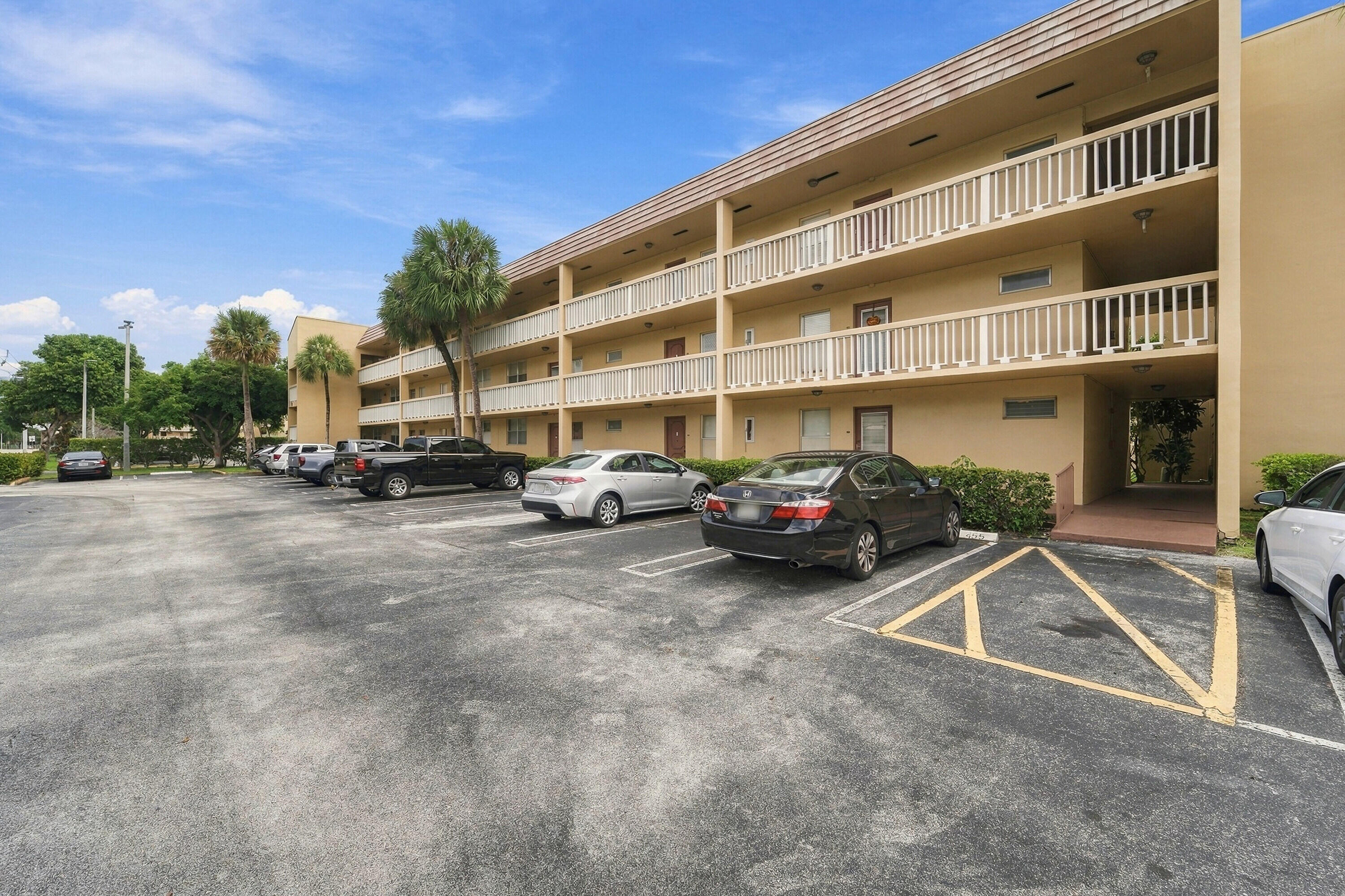 MLS #B26081513 image #0