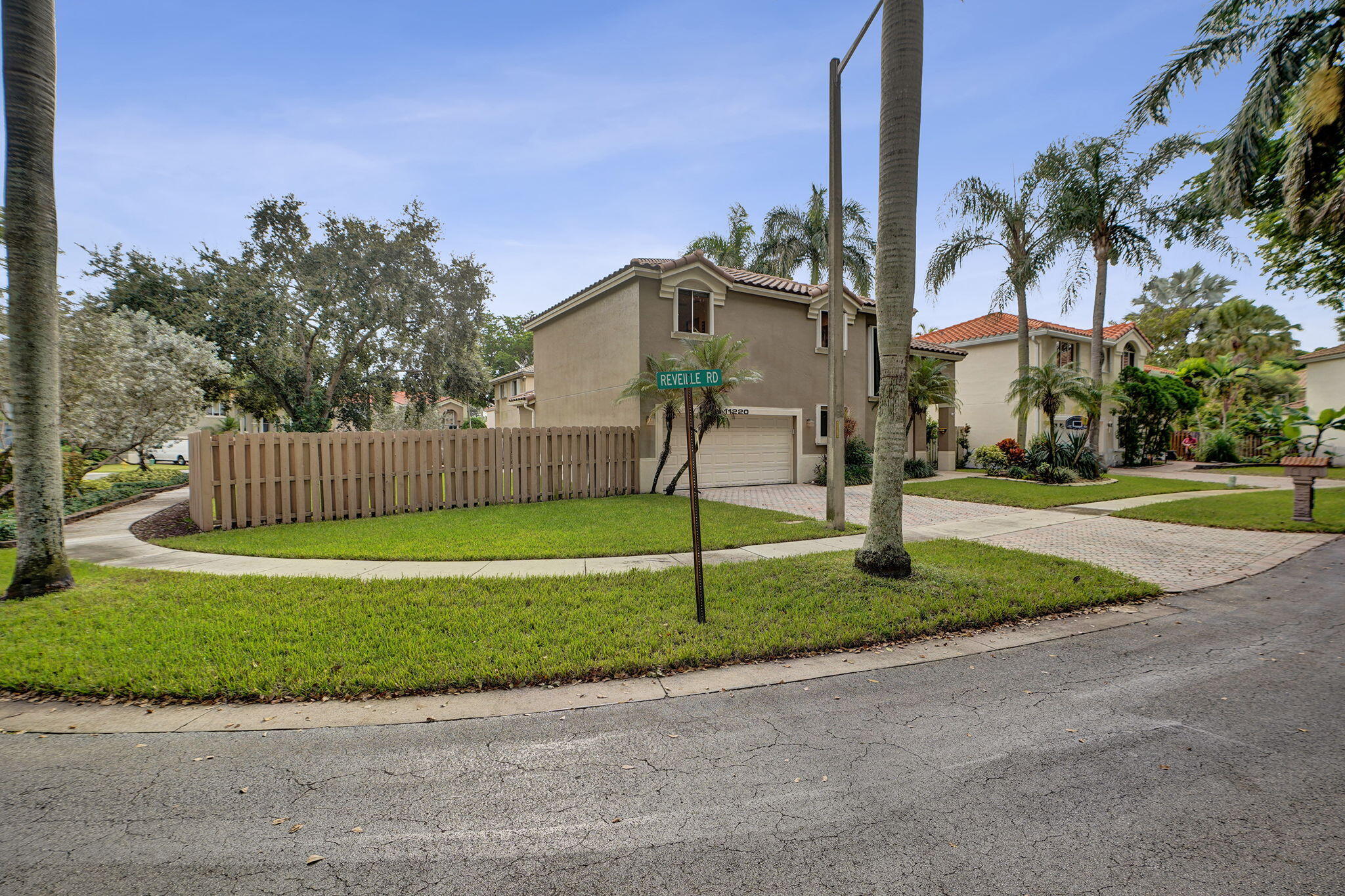 MLS #B26083160 image #0