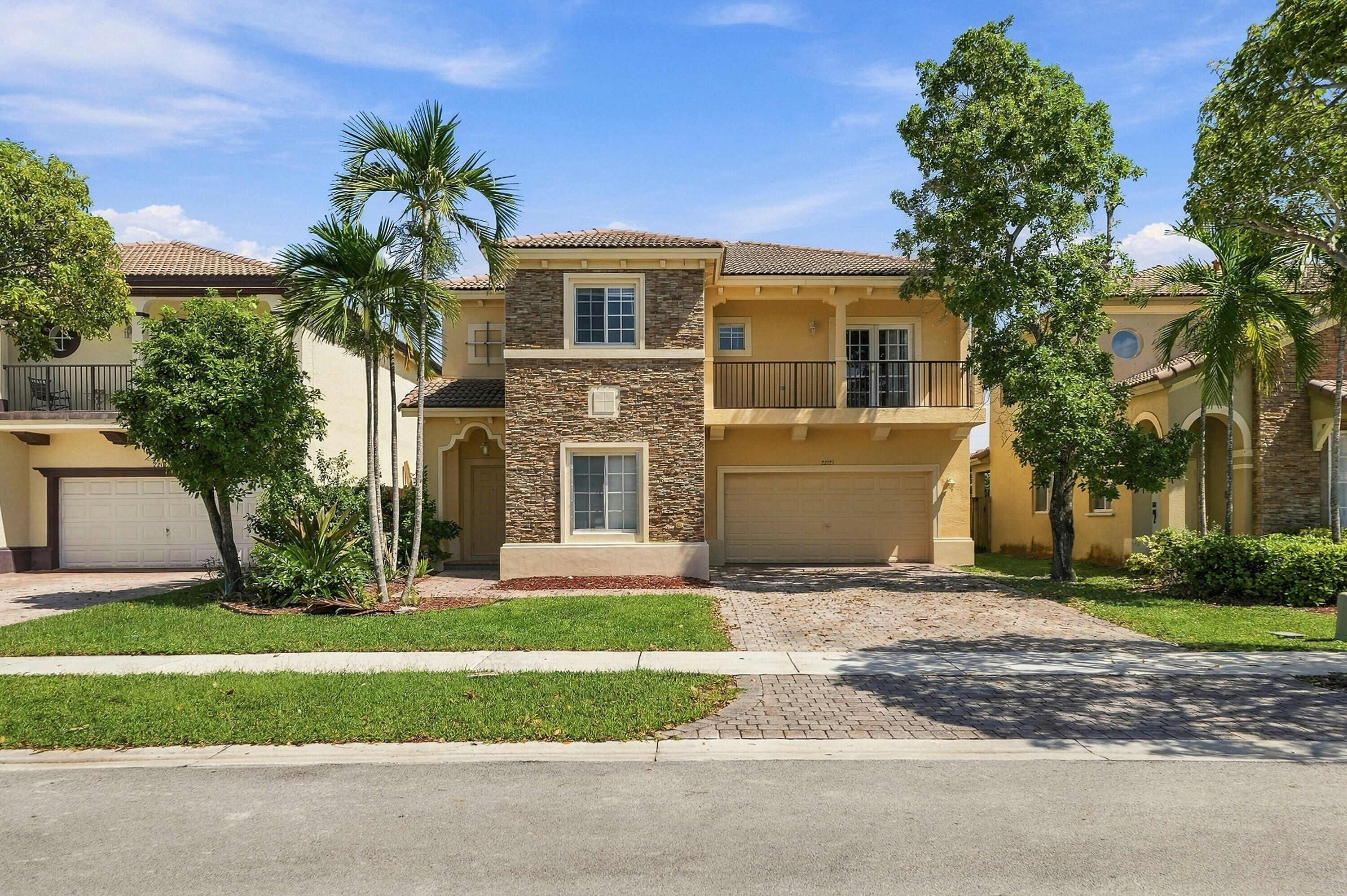 MLS #B26083515 image #0