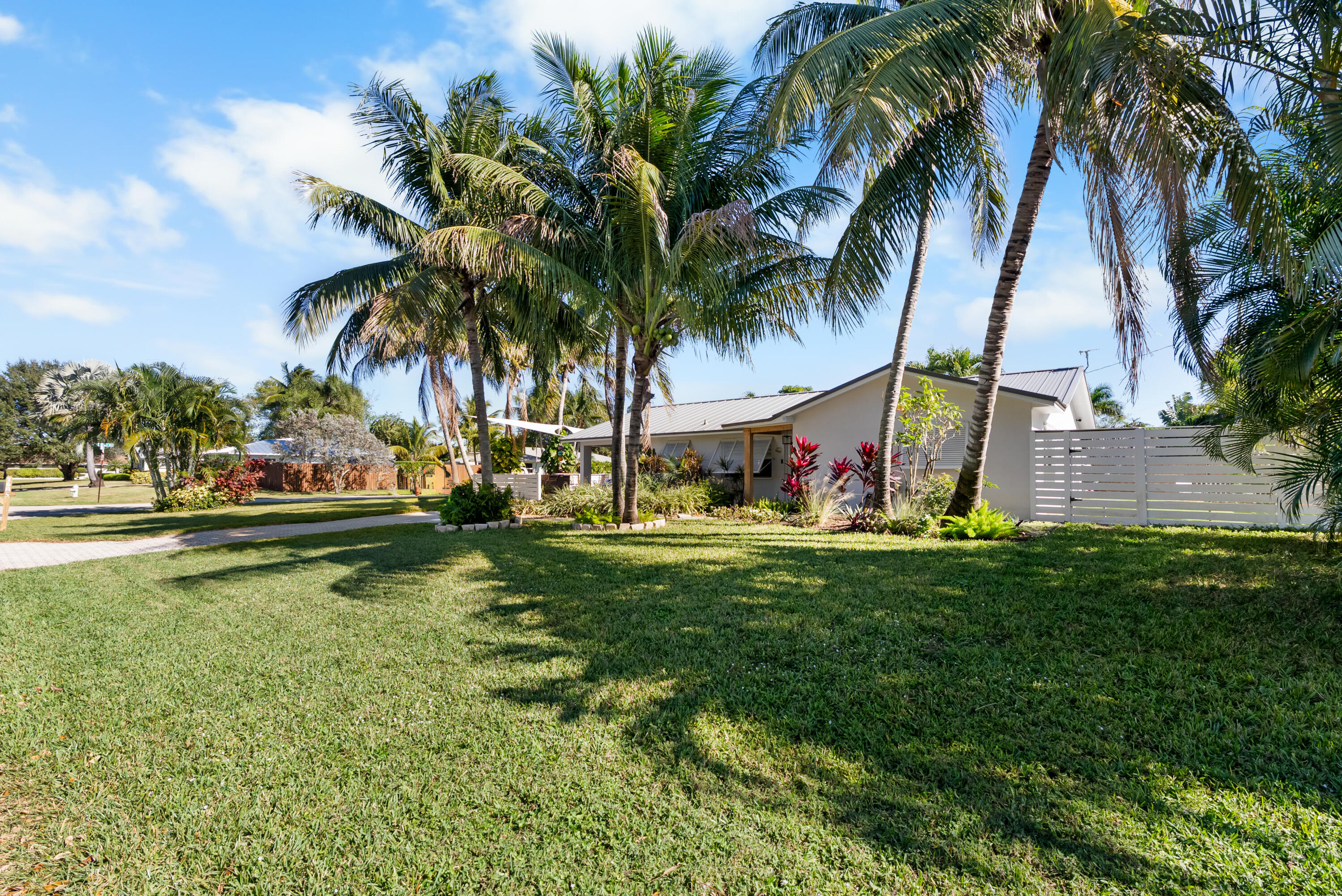 MLS #B26084453 image #0