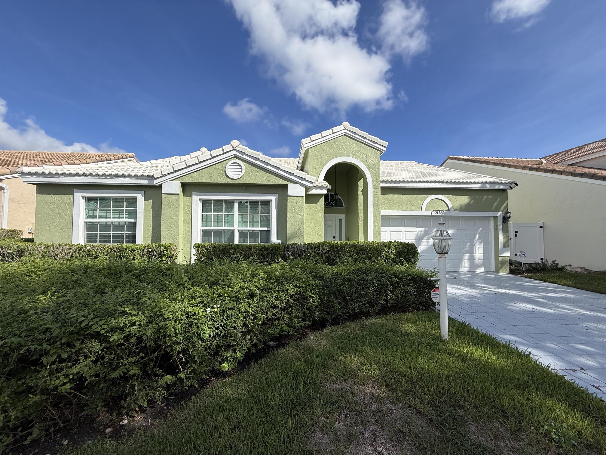 MLS #B26084579 image #0