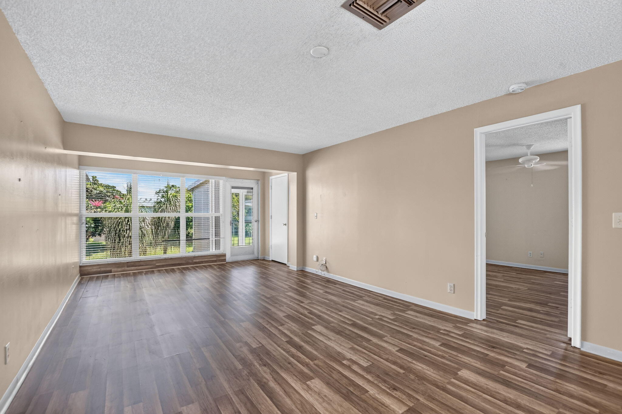 MLS #B26084943 image #0