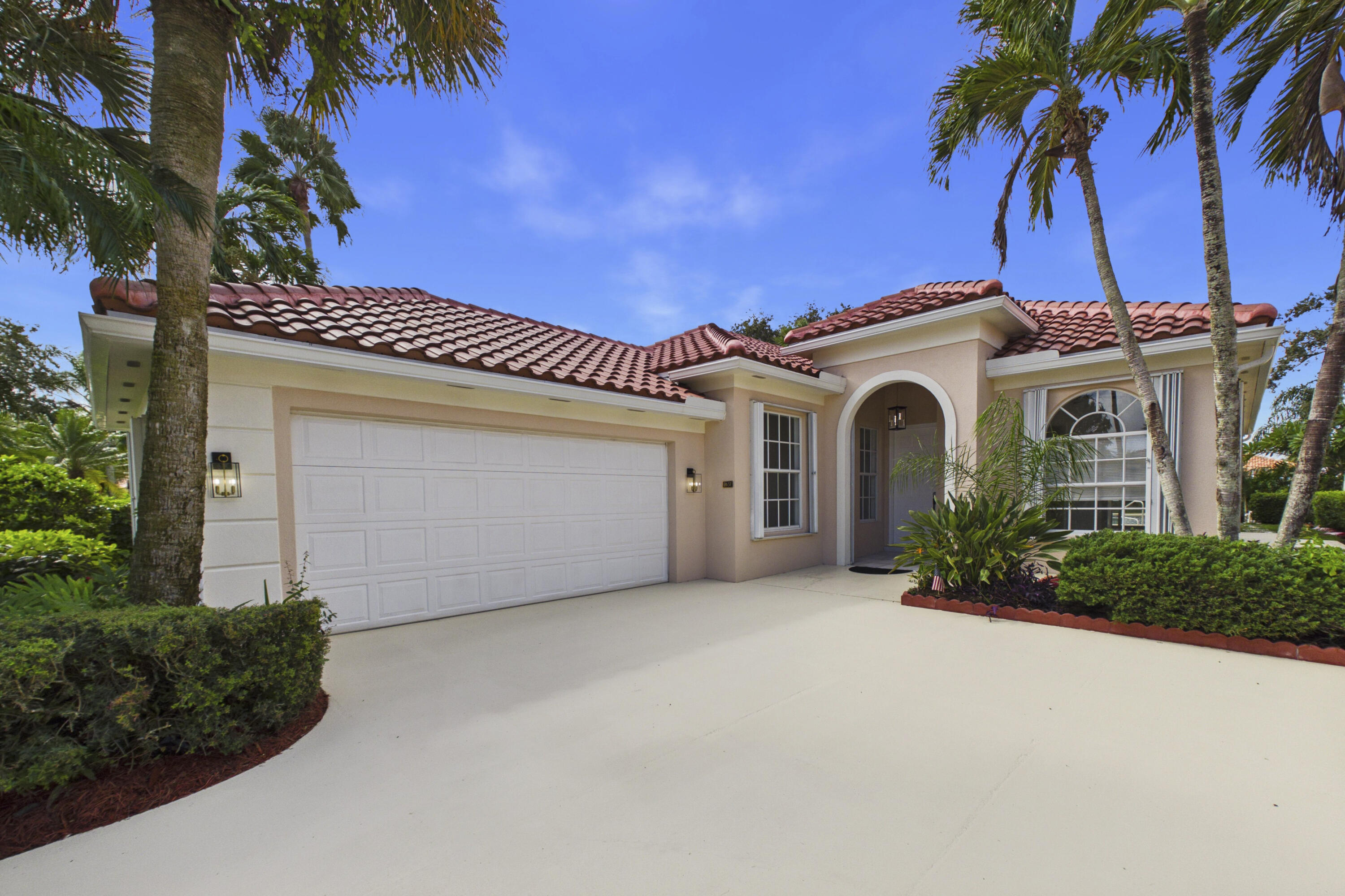 MLS #B26093055 image #0