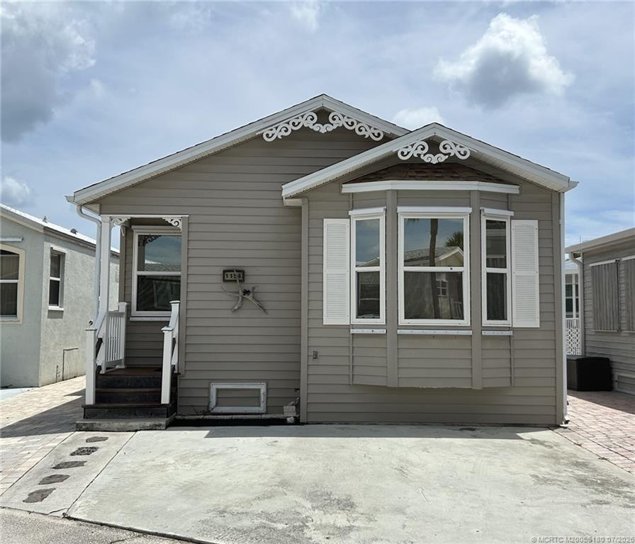 MLS #M20056180 image #0