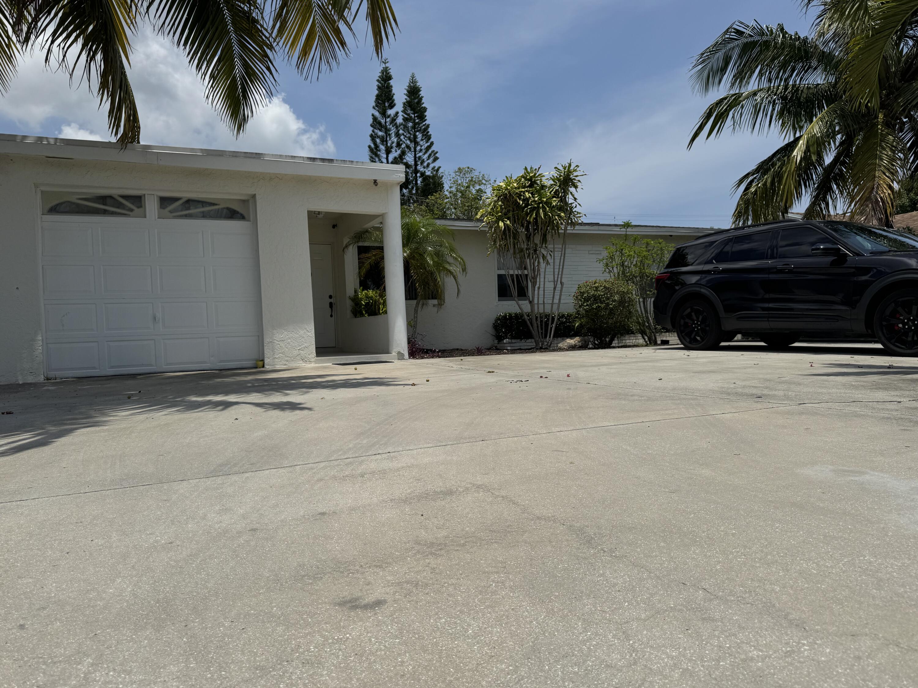 MLS #R11094179 image #0