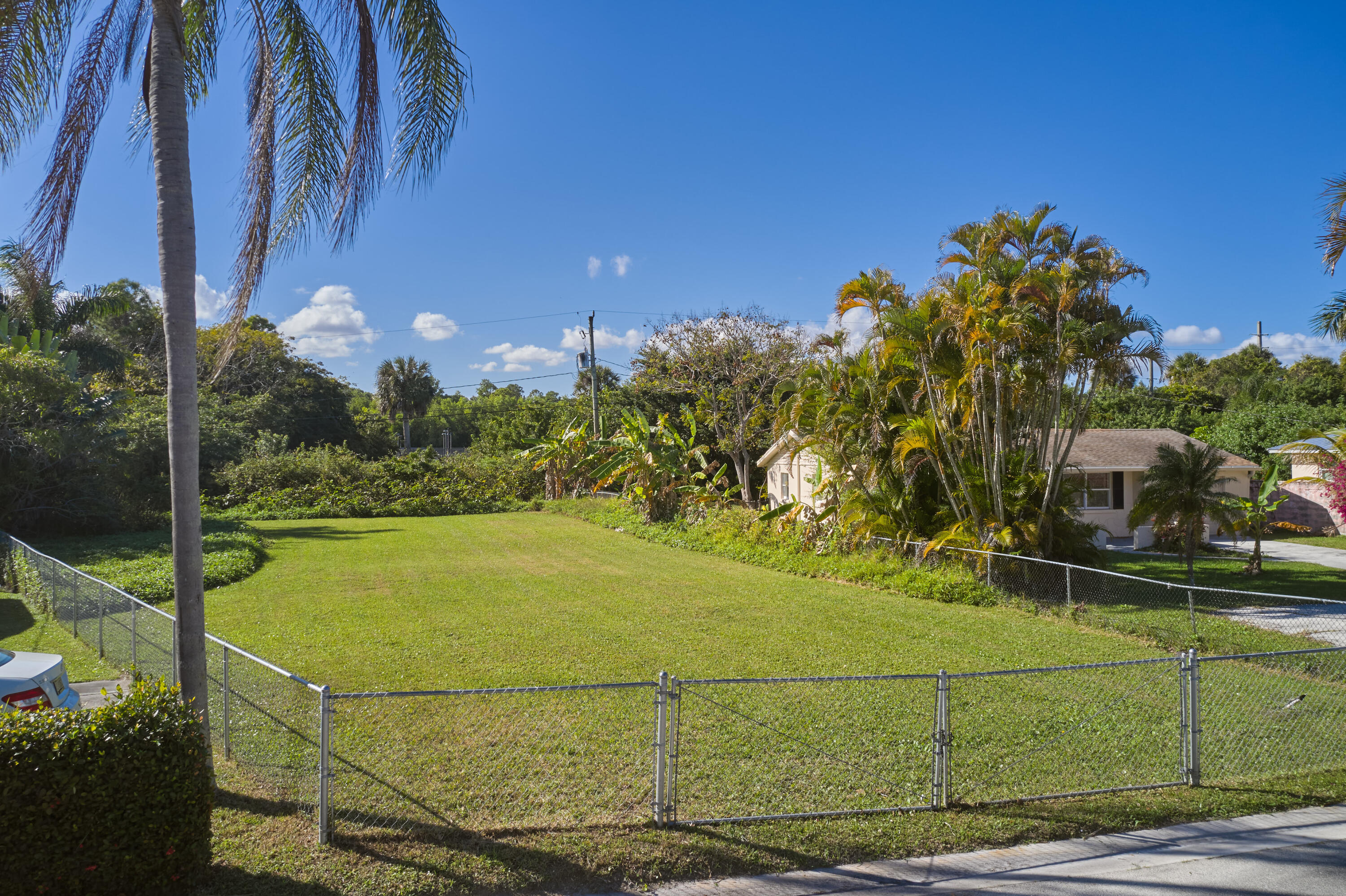 MLS #R11156545 image #0
