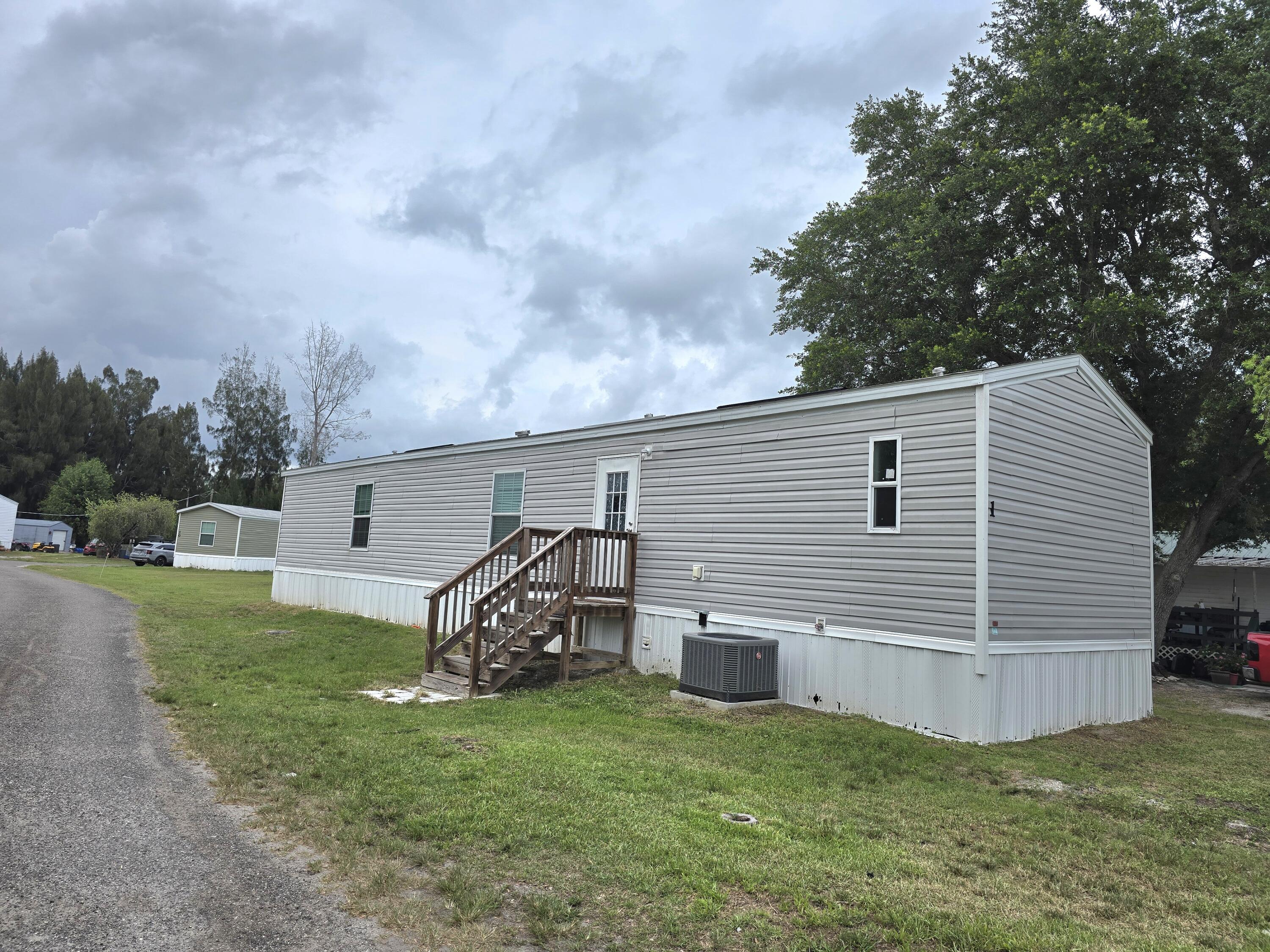 MLS #R11164201 image #0