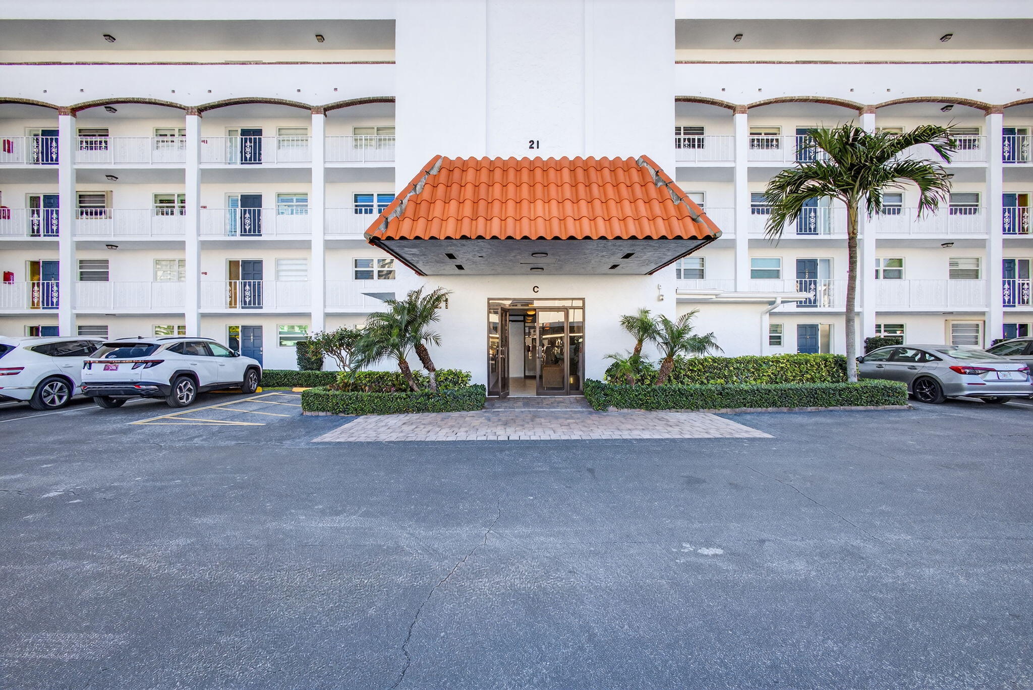 MLS #R11166577 image #0