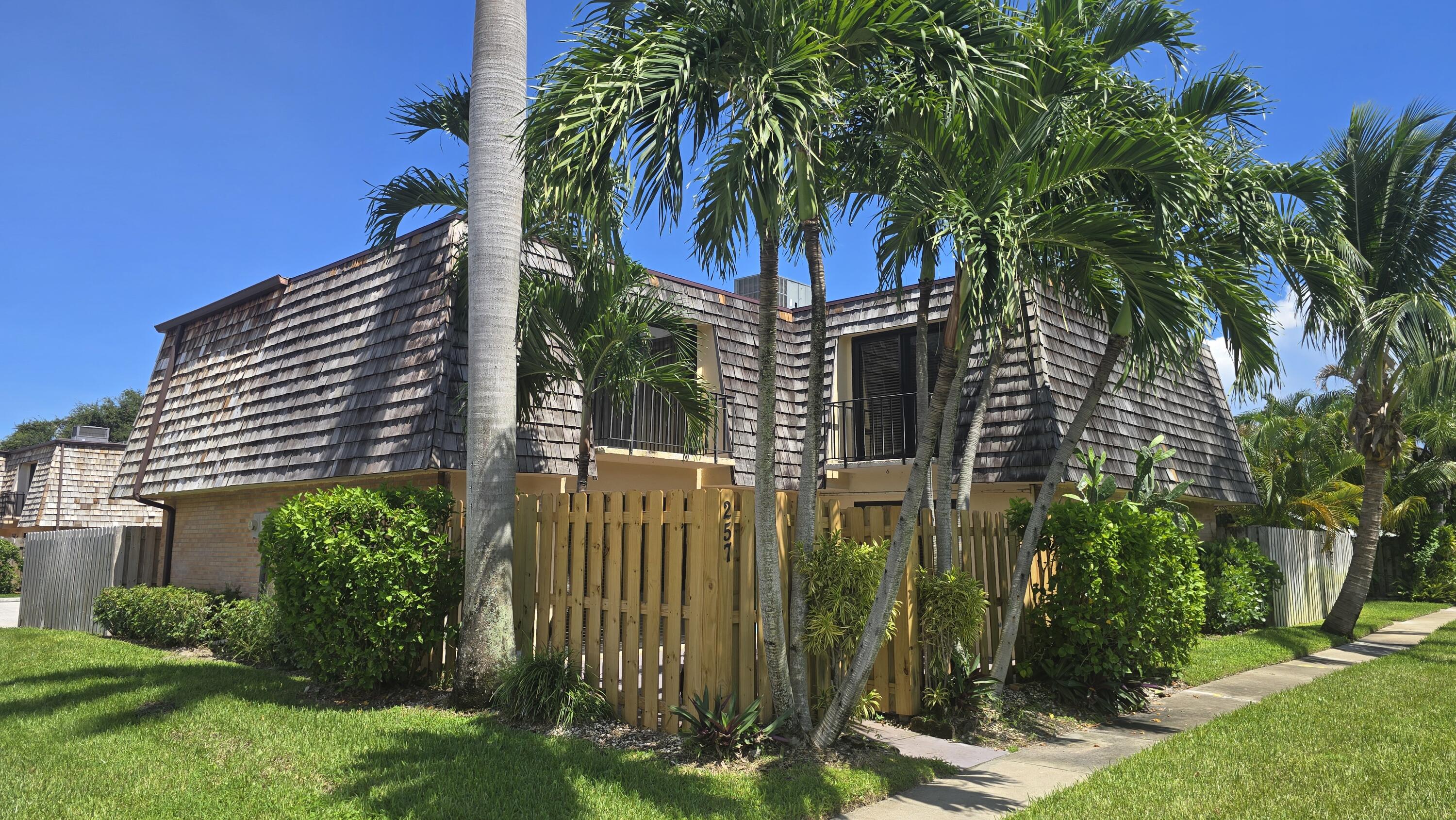 MLS #R11168695 image #0