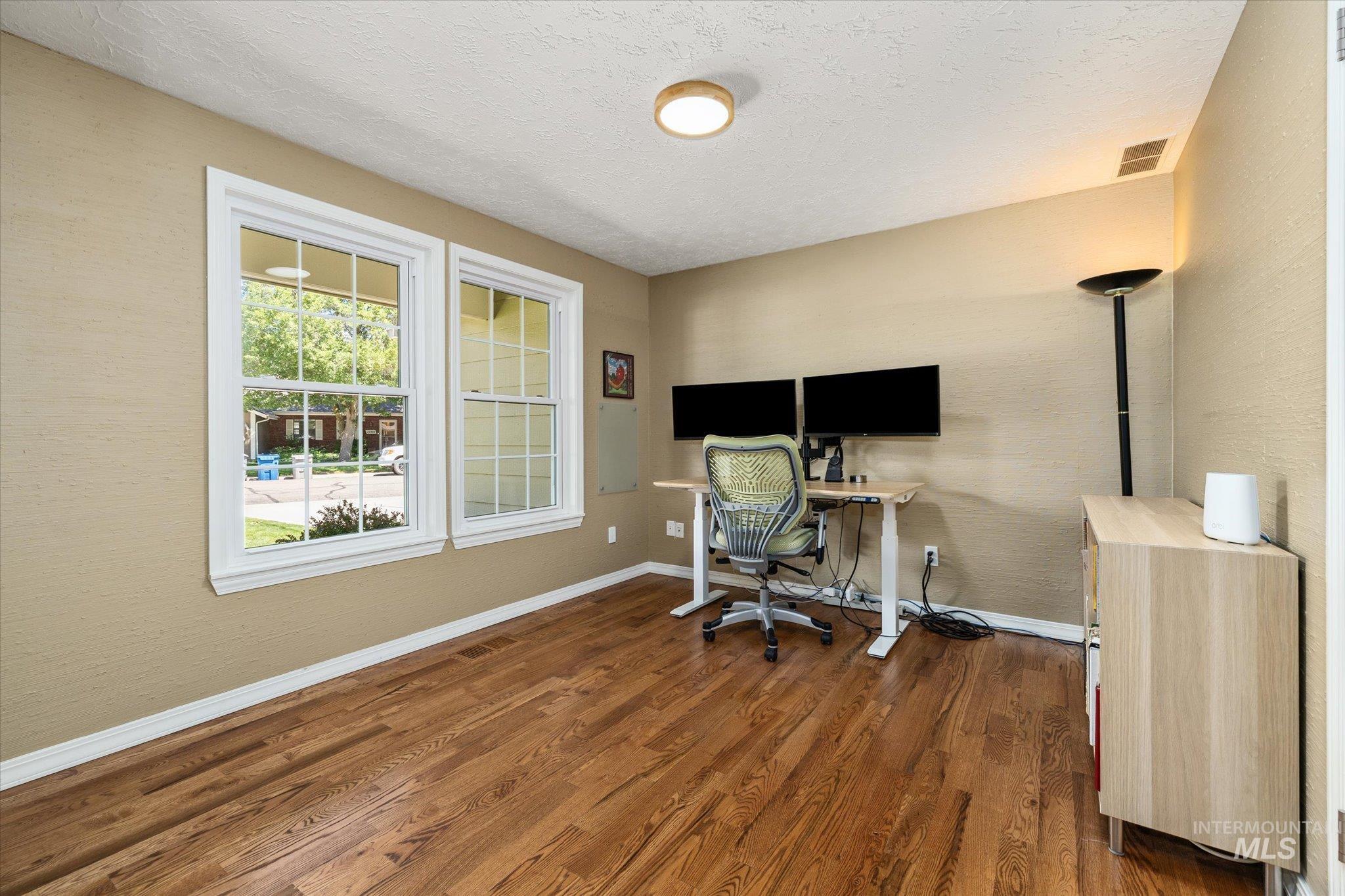 MLS #98989213 image #24