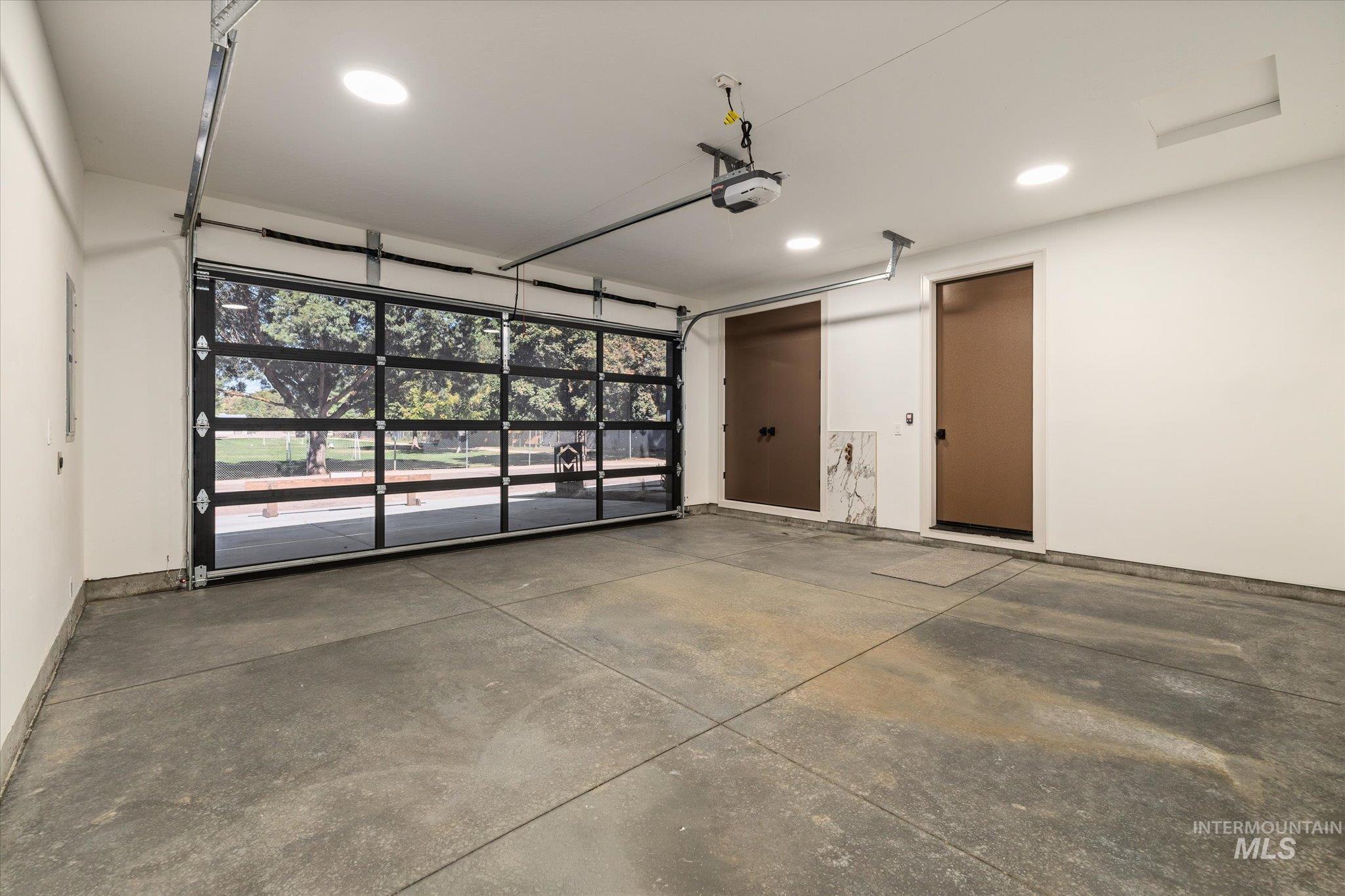 MLS #99001957 image #43