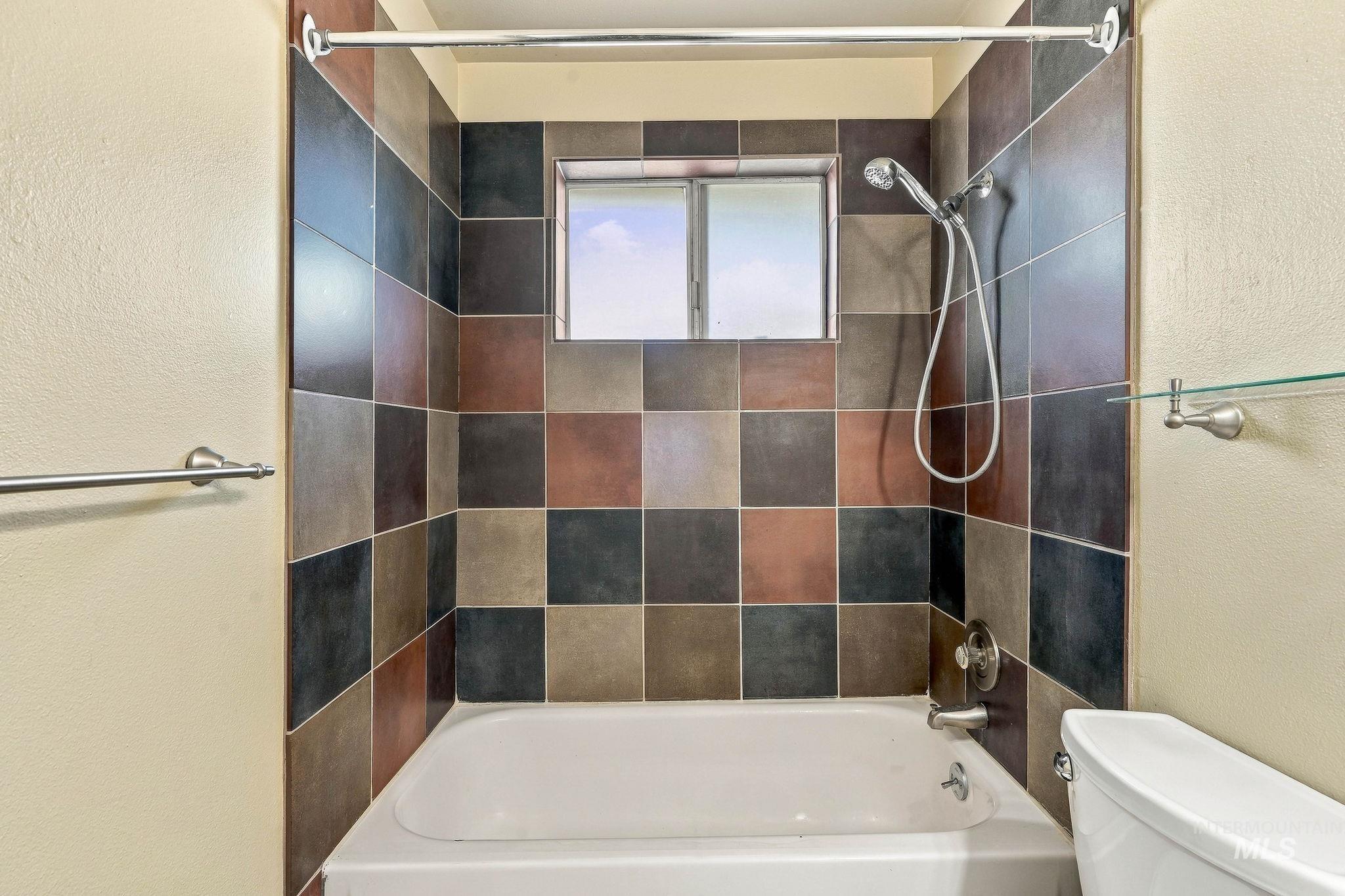 MLS #99004032 image #22
