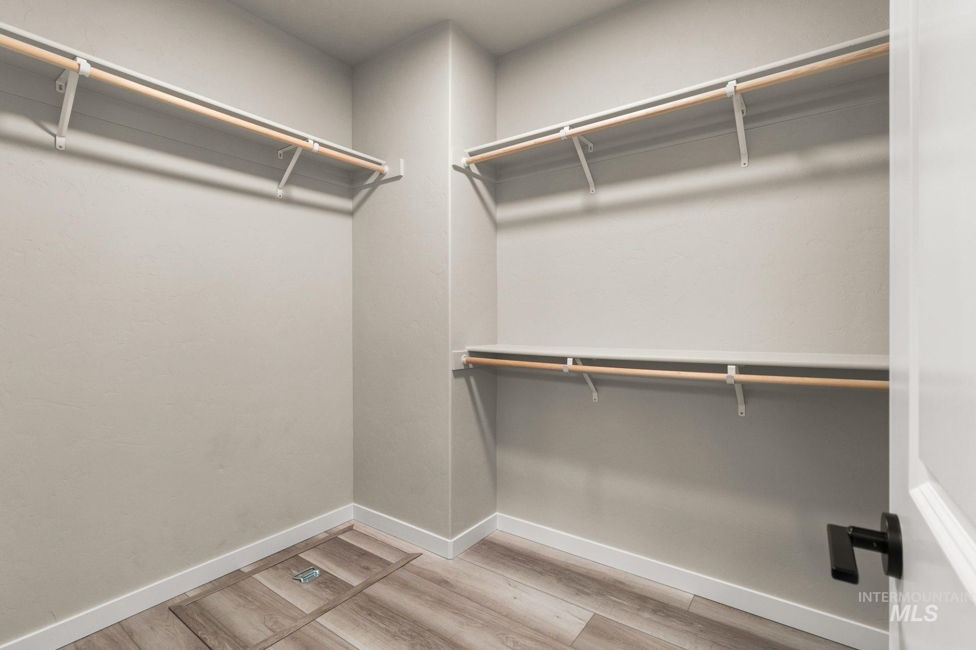 MLS #99004611 image #4