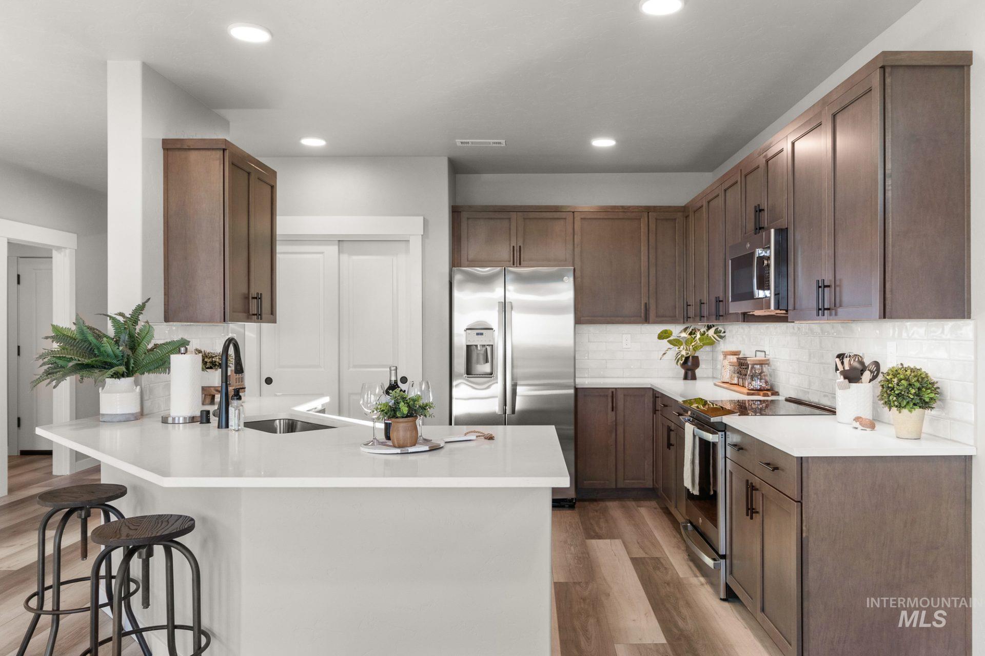 MLS #99004611 image #7