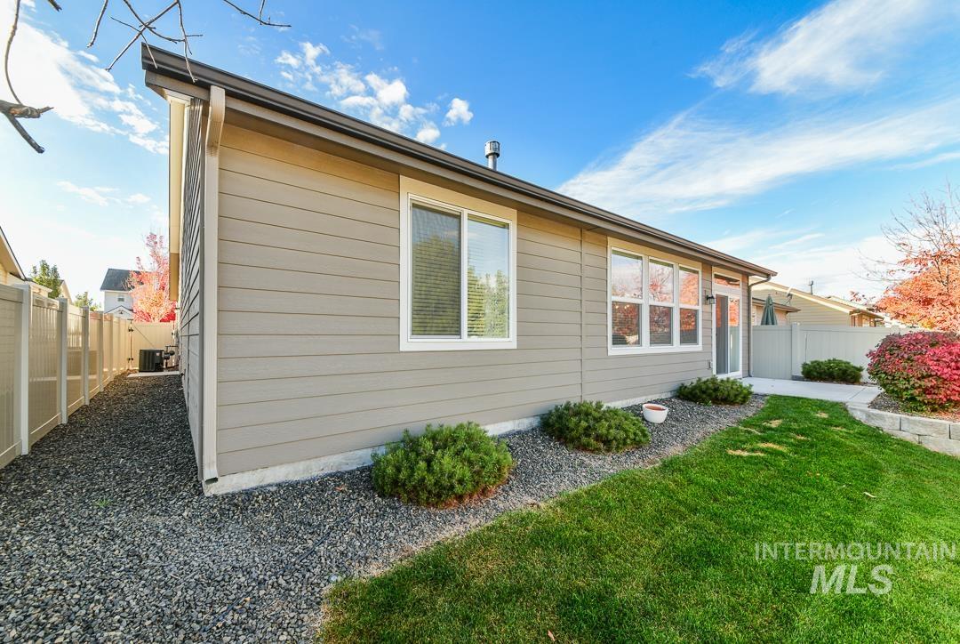 MLS #99004946 image #28
