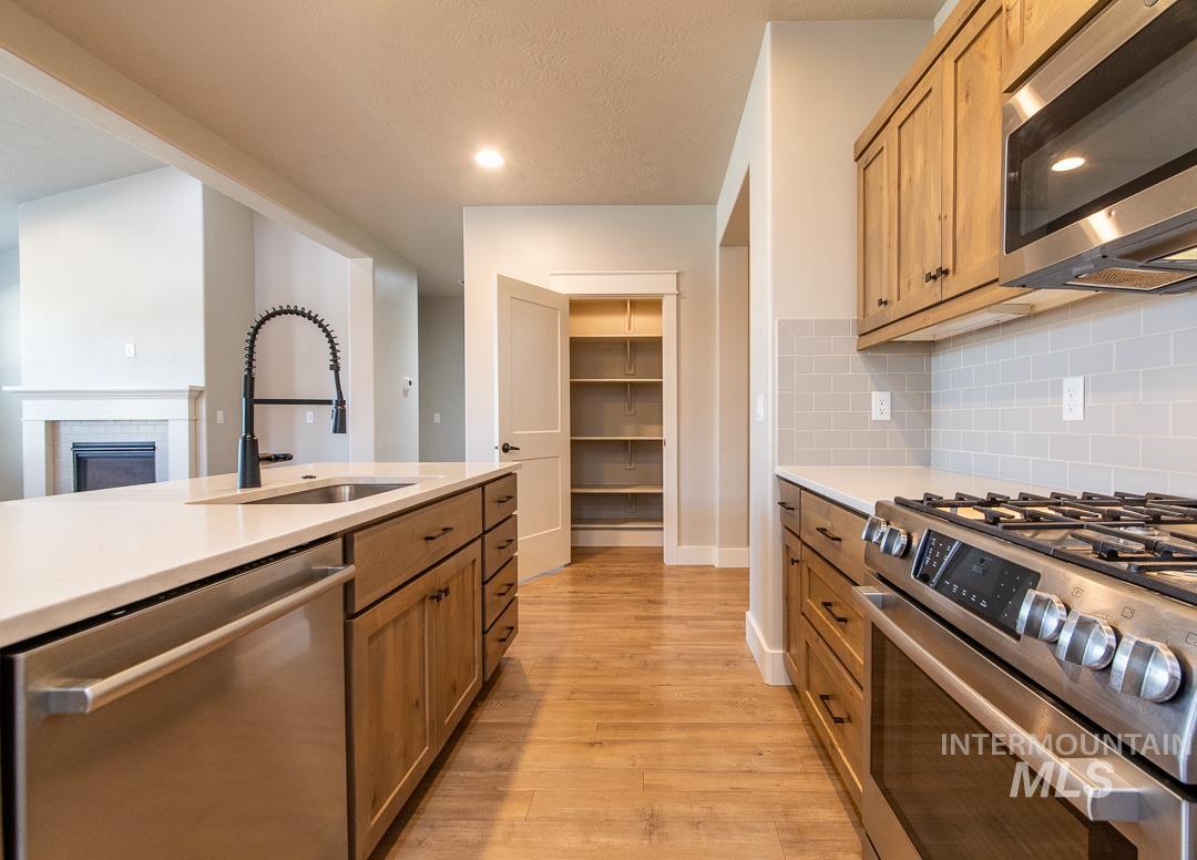 MLS #99004946 image #8