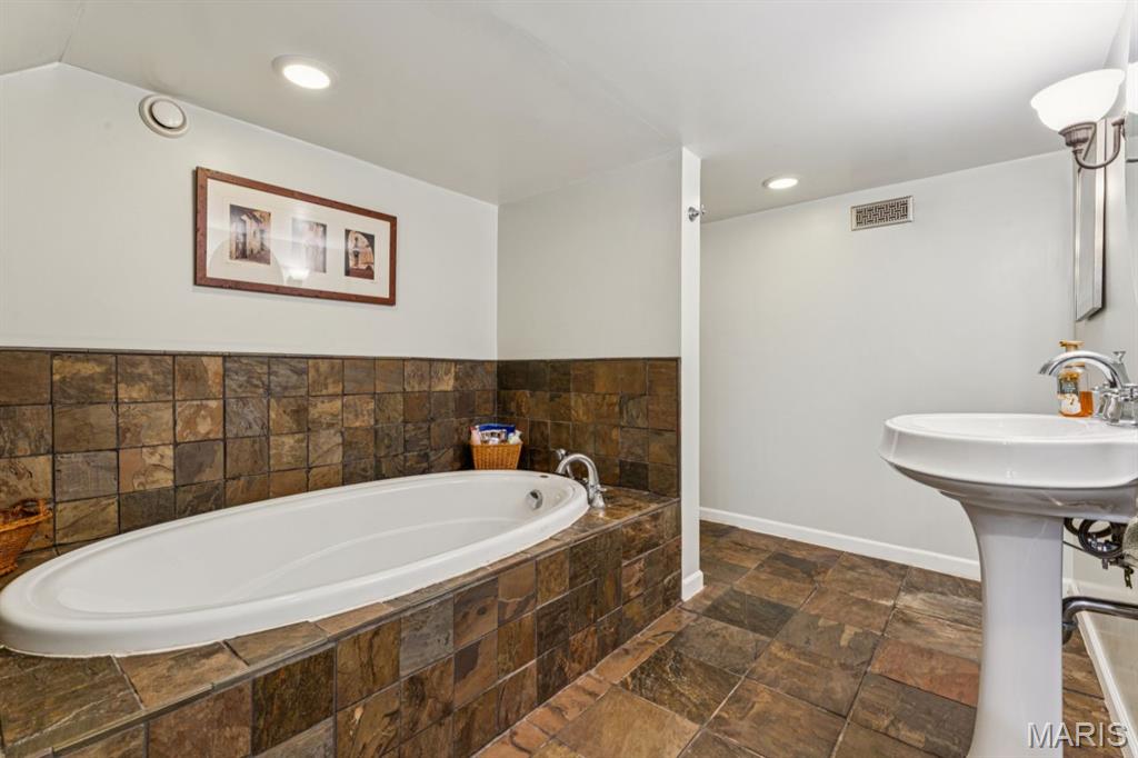 MLS #MIS26057062 image #23