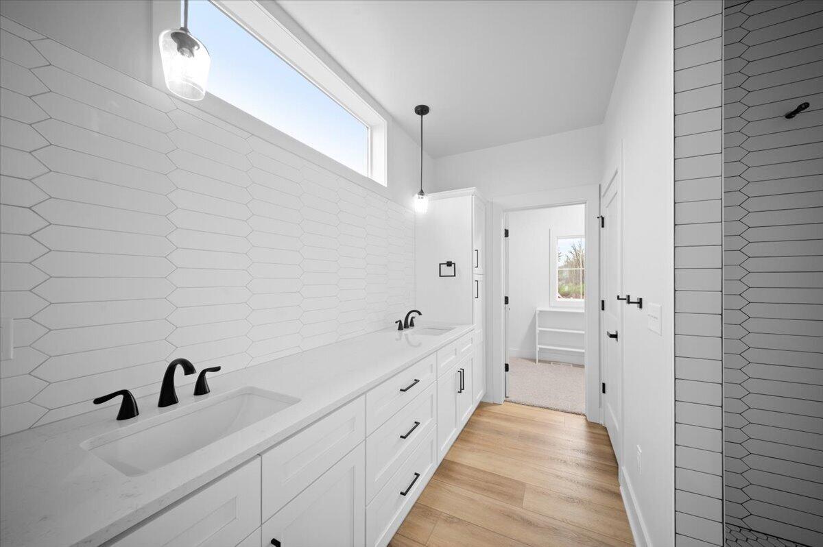 MLS #26009947 img 14