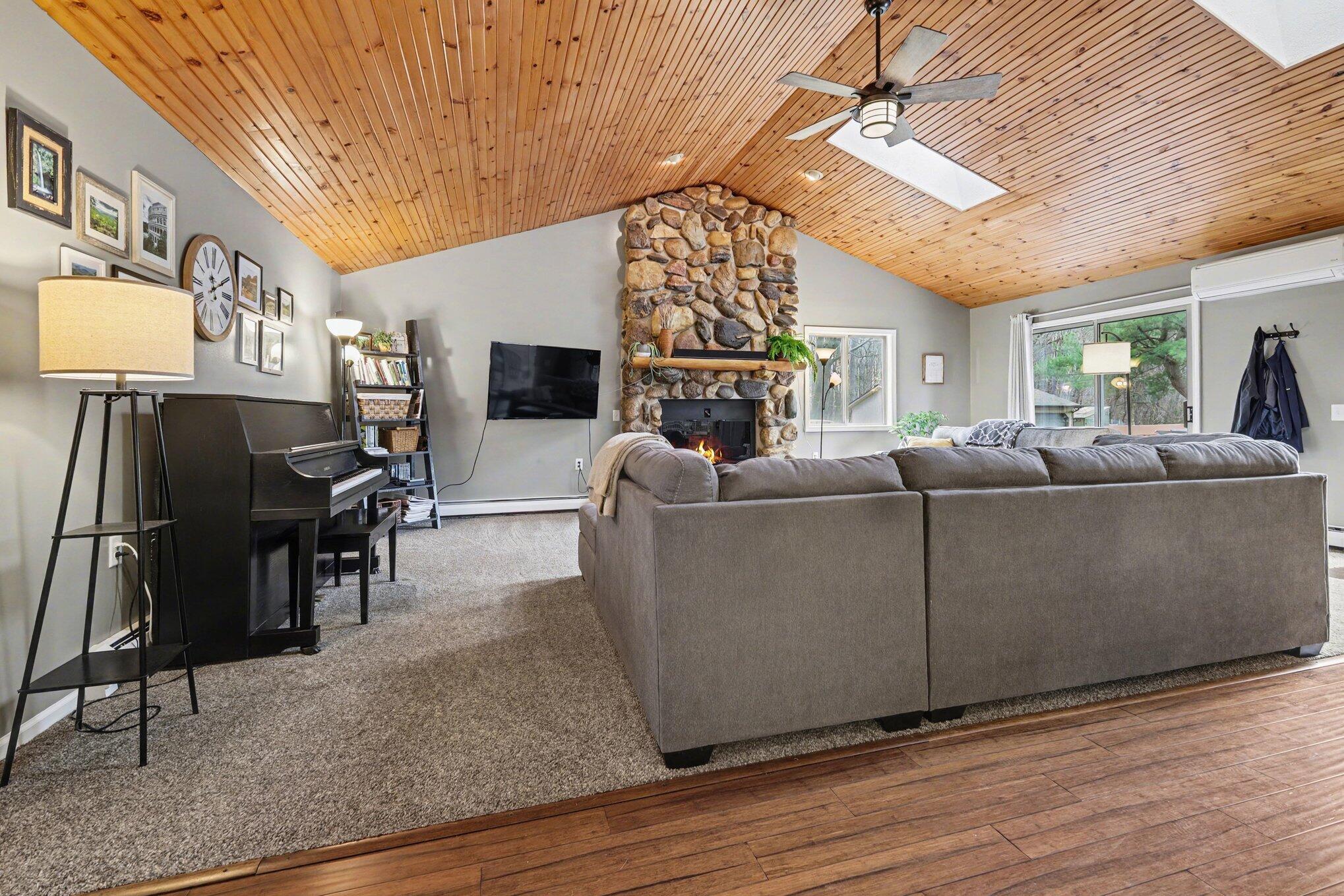 MLS #26016195 img 12